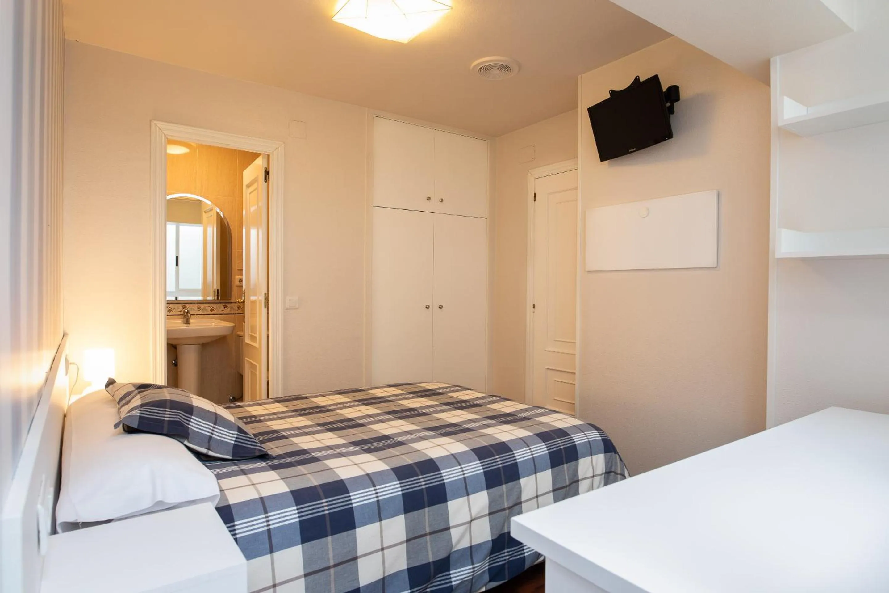 Bed in Pension Residencia F&F