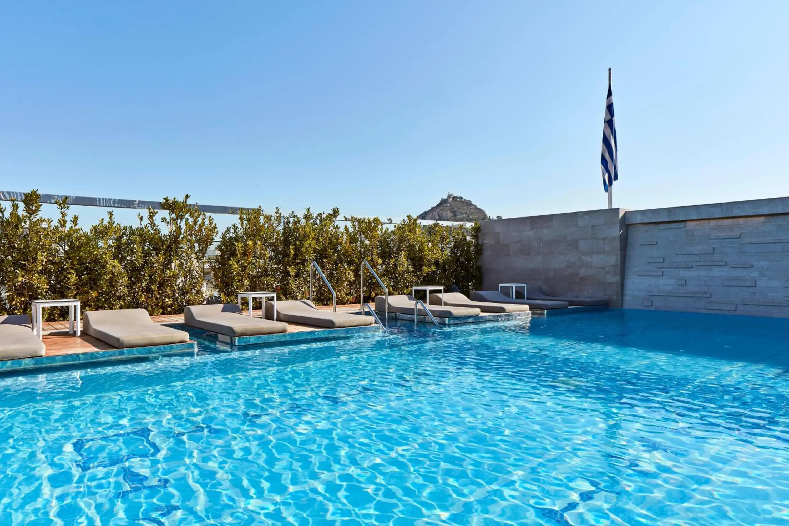 Swimming pool in Electra Metropolis Swimming pool in Electra Metropolis