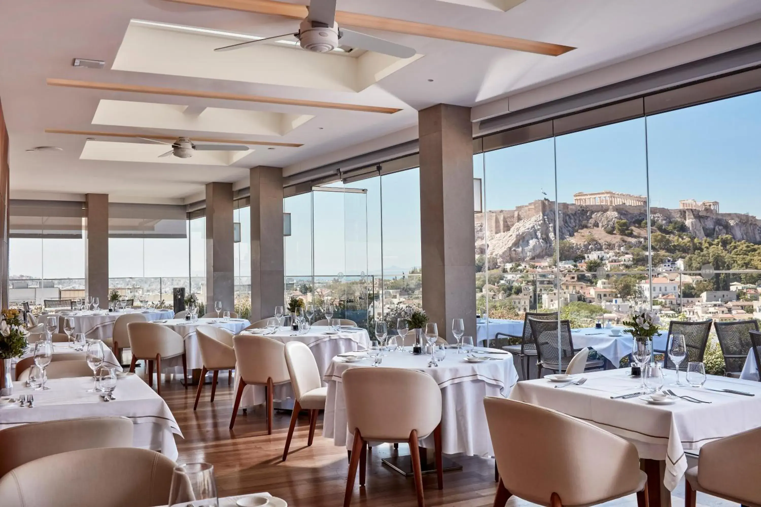 Restaurant/places to eat in Electra Metropolis Restaurant/places to eat in Electra Metropolis
