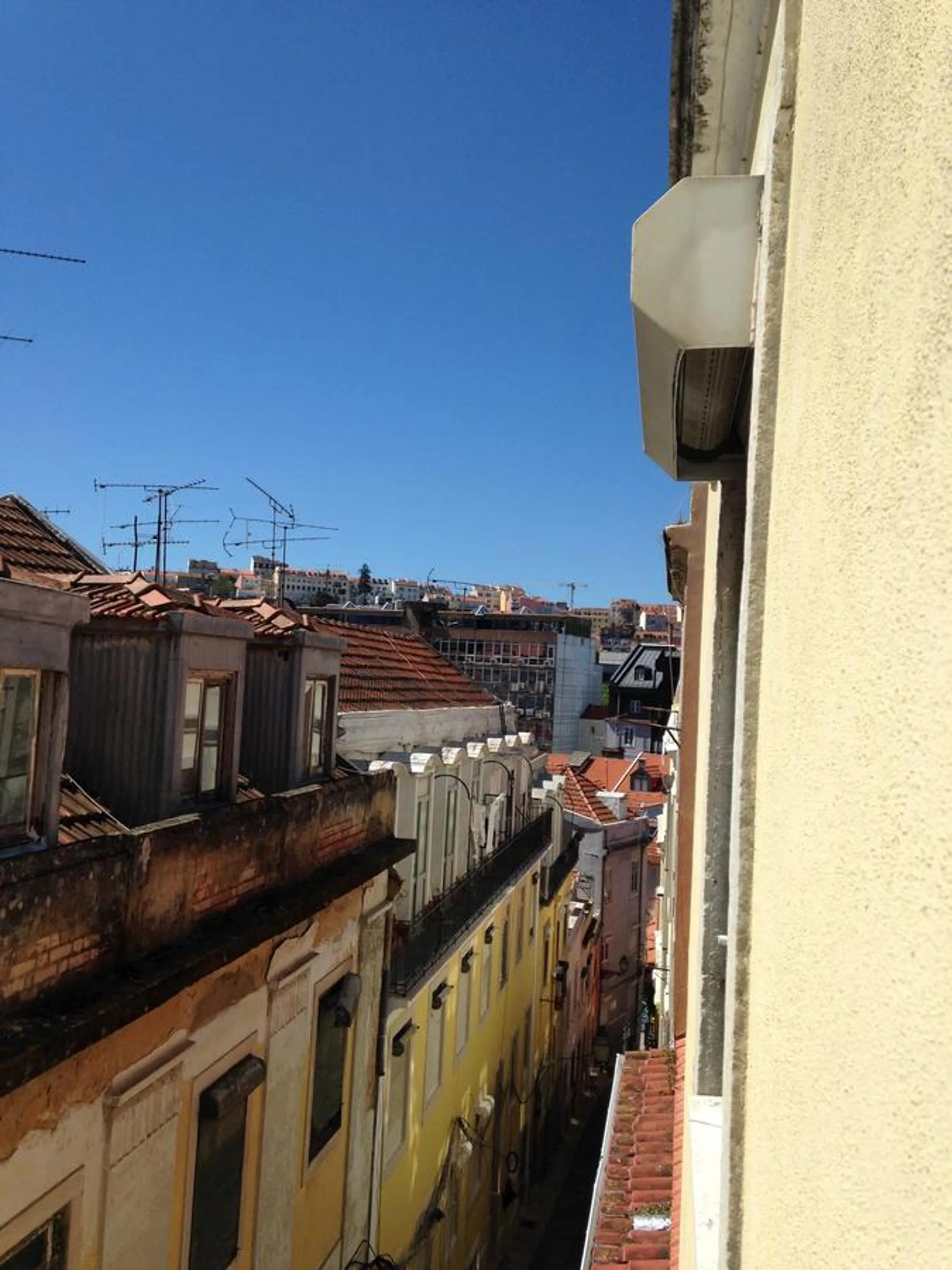 Day in Cardal Apartment