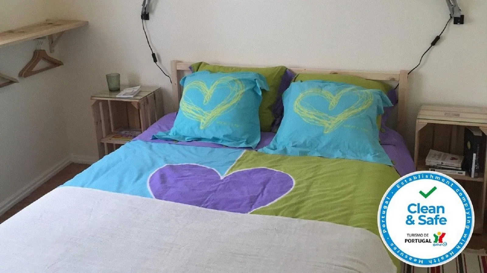 Bedroom, Bed in Cardal Apartment