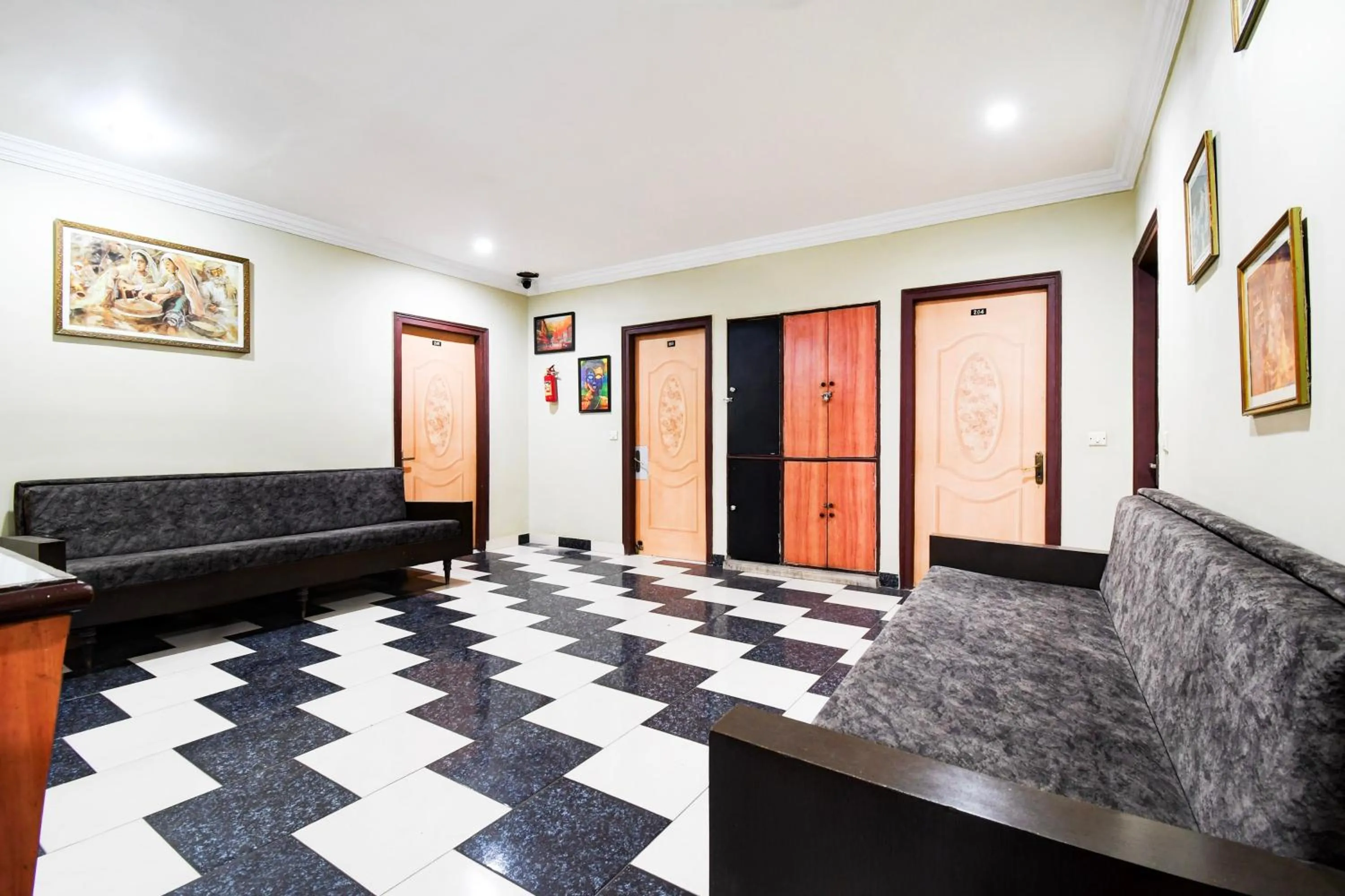 Lobby or reception in Hotel O Raipur Railway Station Formerly Hotel Okasu