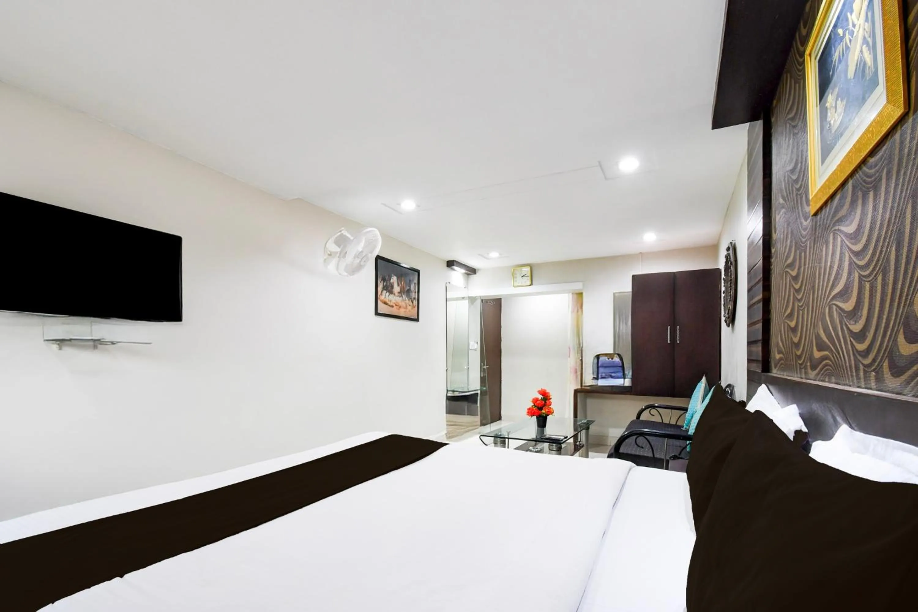 Bedroom in Hotel O Raipur Railway Station Formerly Hotel Okasu