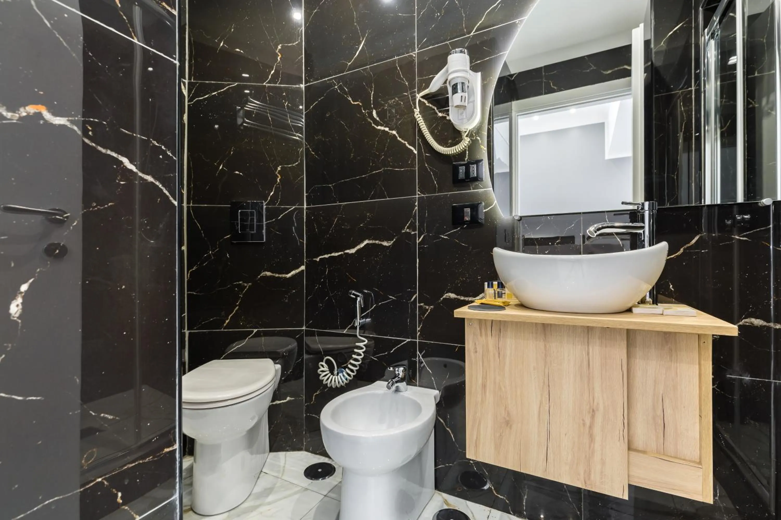 Toilet in Hotel Sant'Angelo Palace