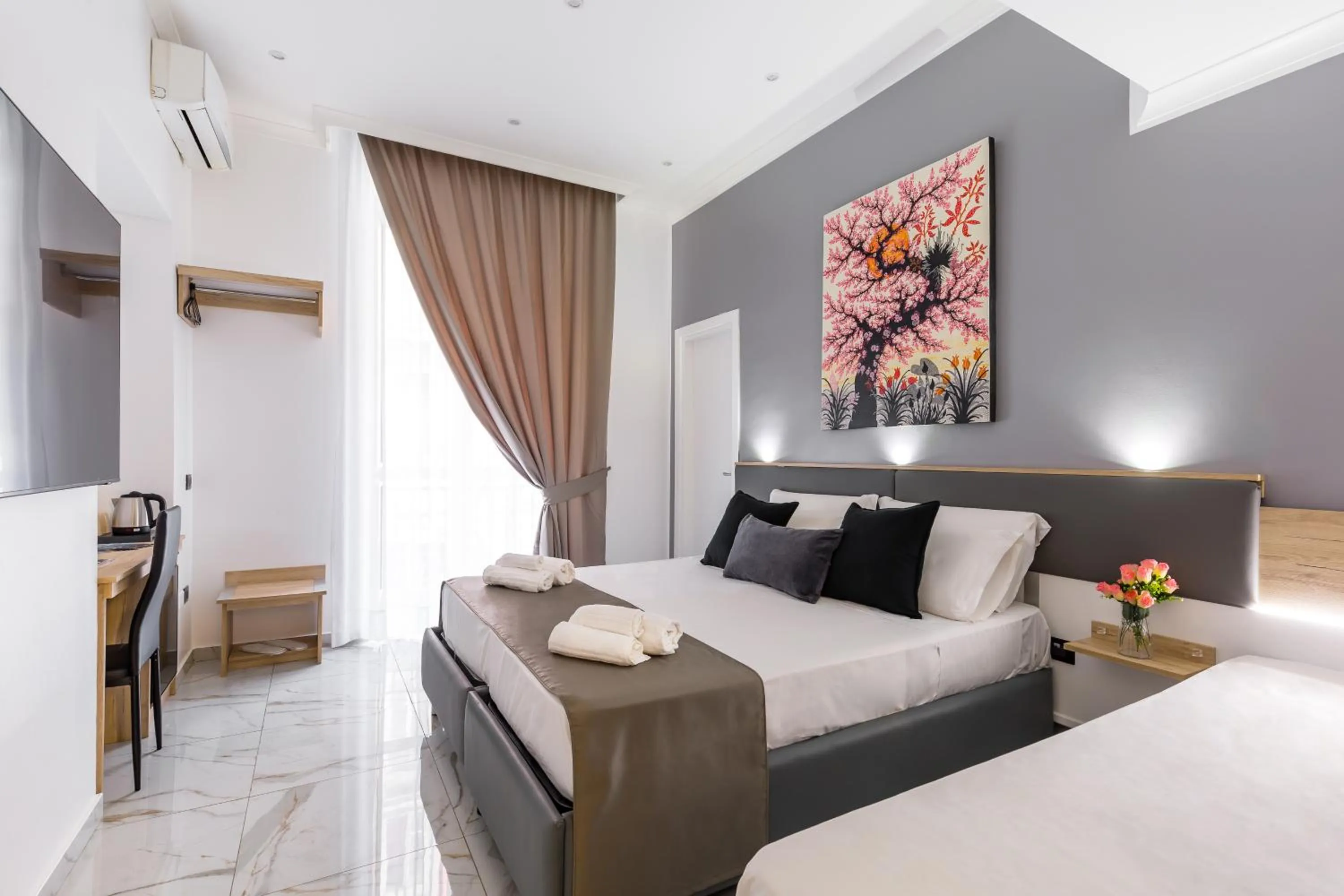 Photo of the whole room, Bed in Hotel Sant'Angelo Palace