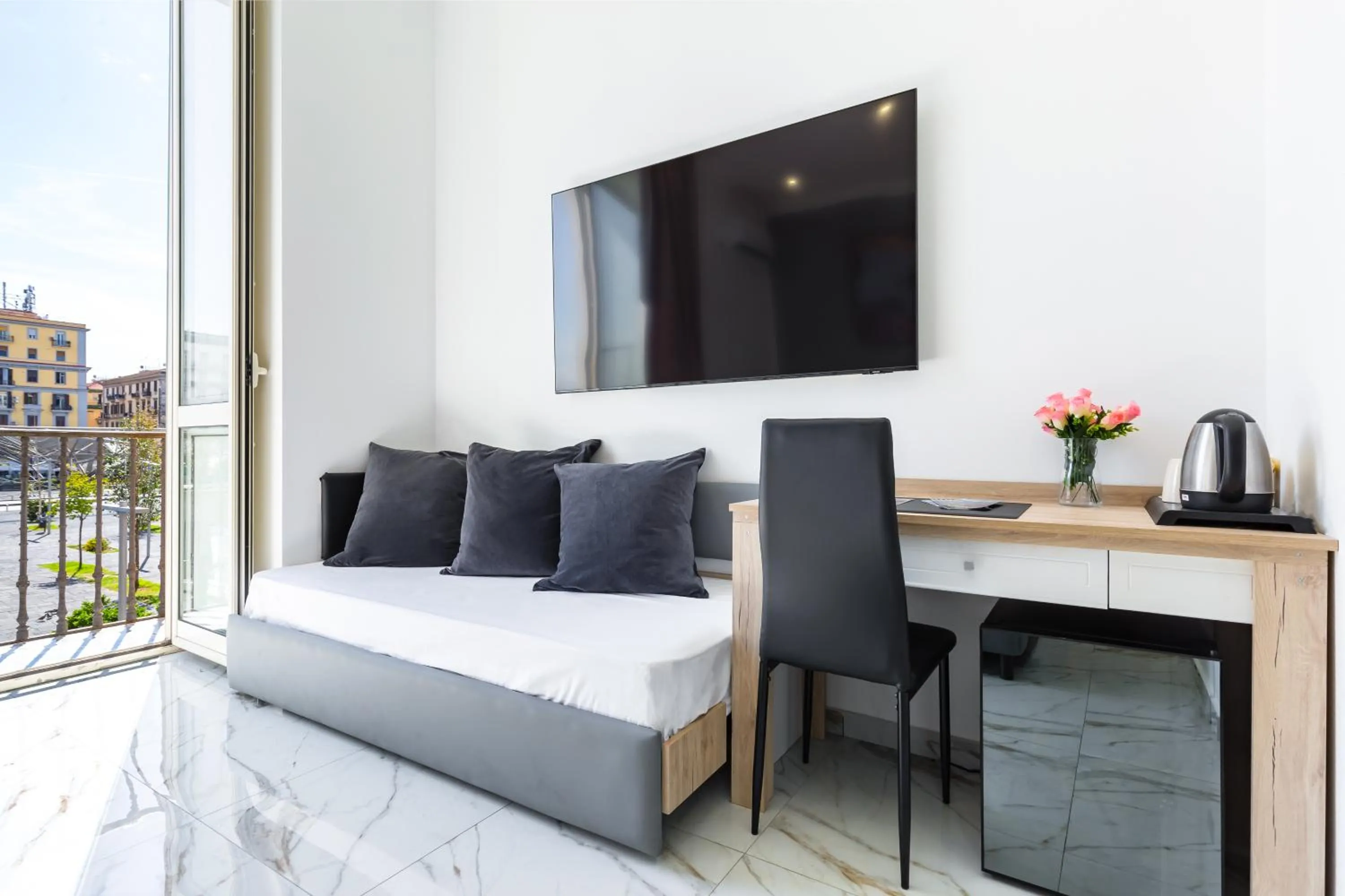 Seating area, Bed in Hotel Sant'Angelo Palace