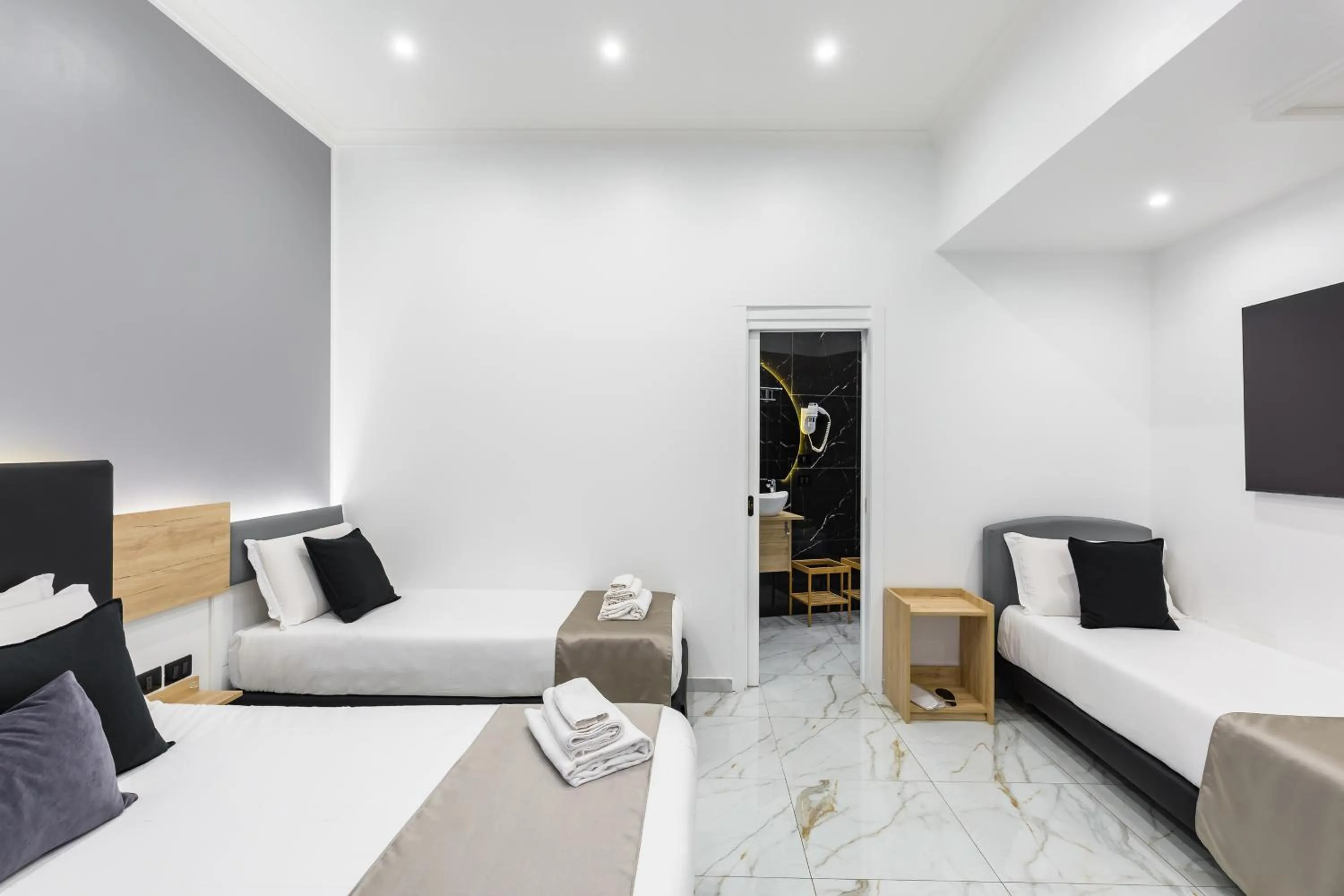 Photo of the whole room, Bed in Hotel Sant'Angelo Palace