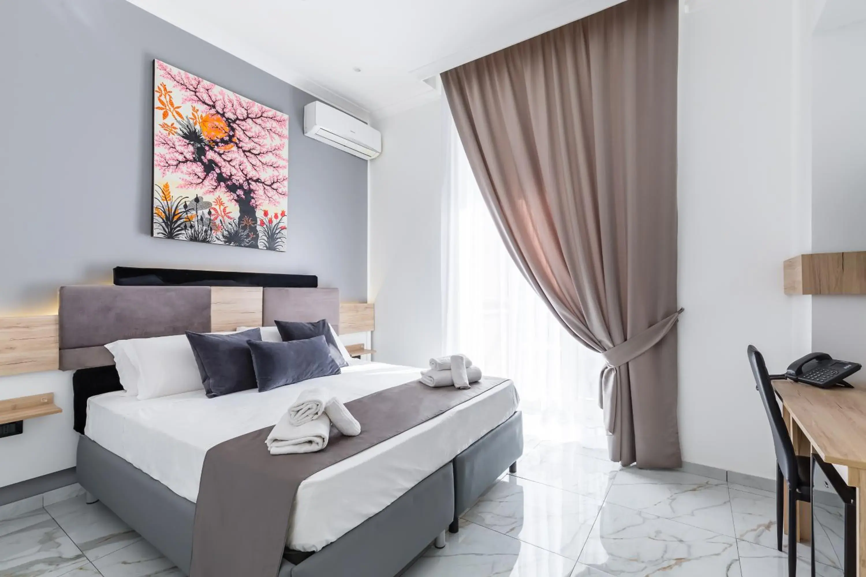 Photo of the whole room, Bed in Hotel Sant'Angelo Palace Photo of the whole room, Bed in Hotel Sant'Angelo Palace