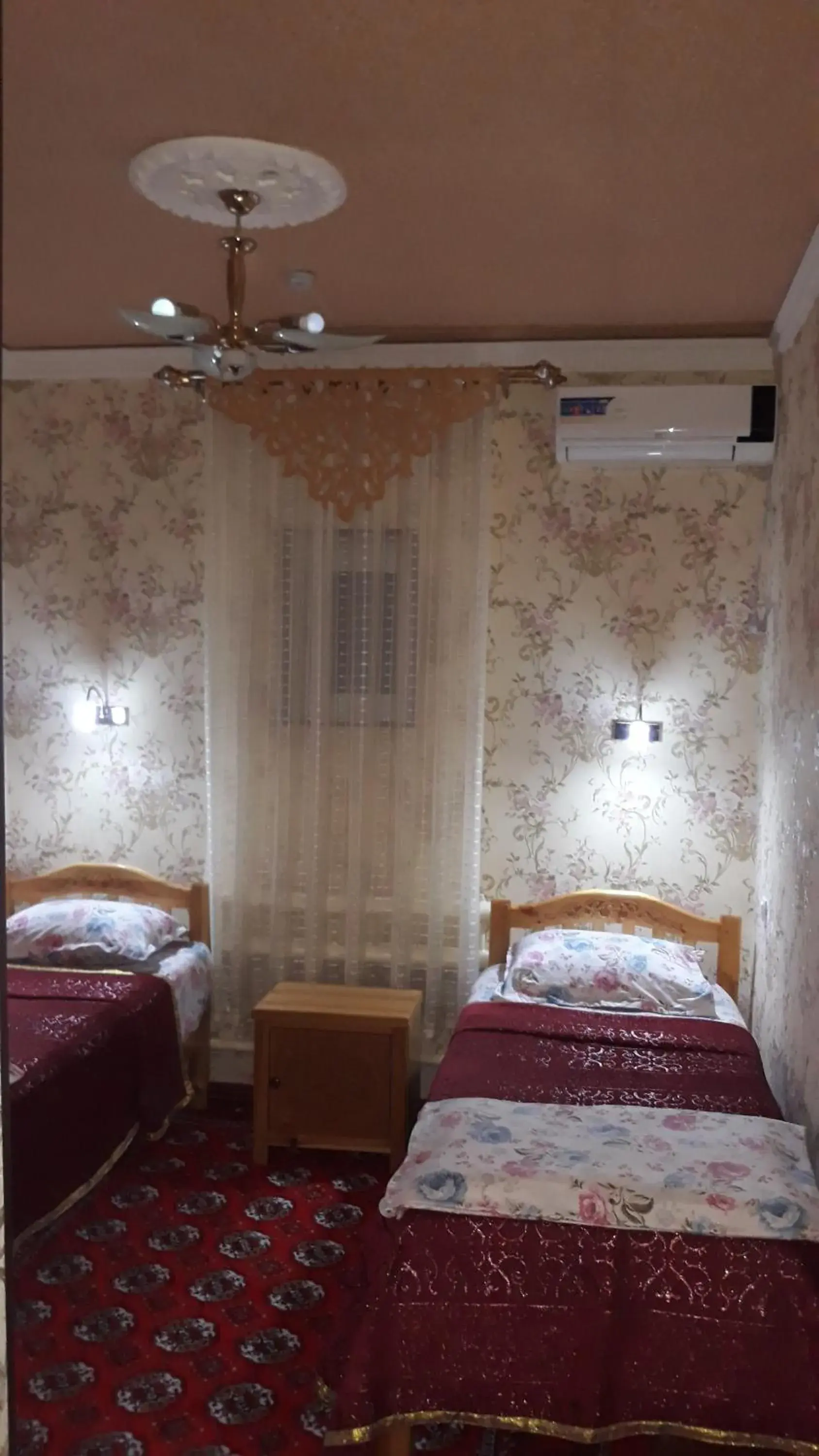Budget Double or Twin Room in Guest House Orzu Budget Double or Twin Room in Guest House Orzu