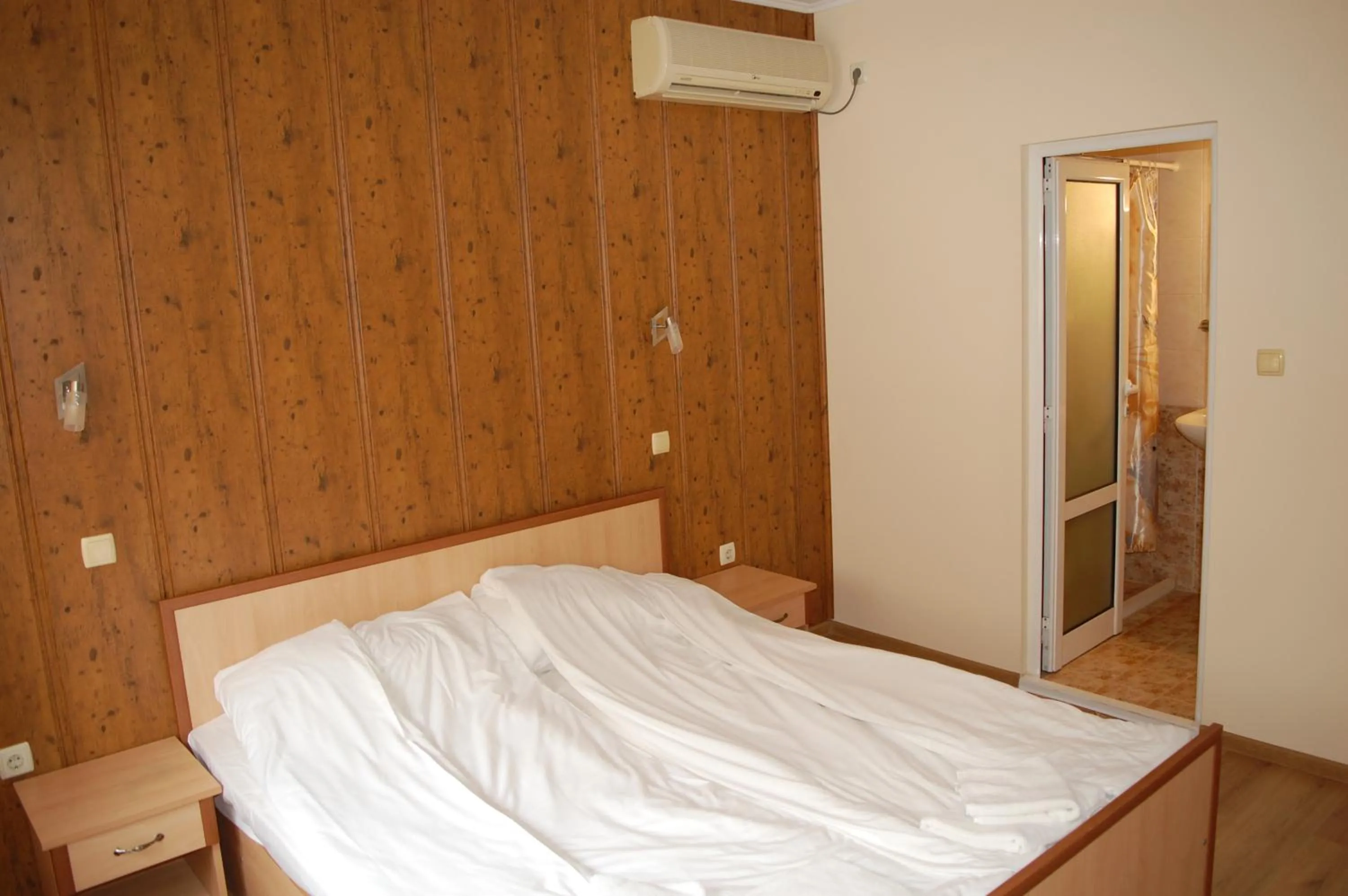 Bed in Hotel Vitosha