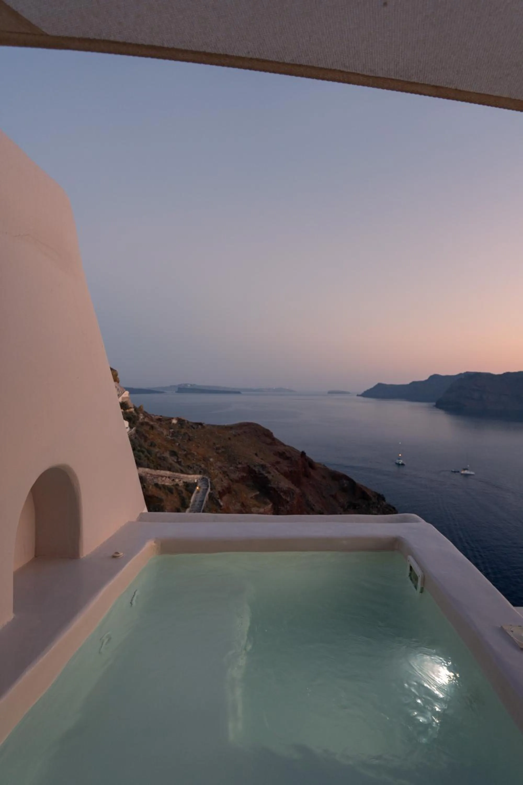 Hot Tub in The Architect's Cave House