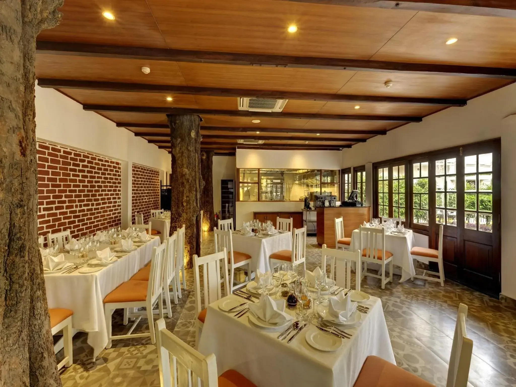 Restaurant/places to eat in Saraca Hotel Lucknow Restaurant/places to eat in Saraca Hotel Lucknow