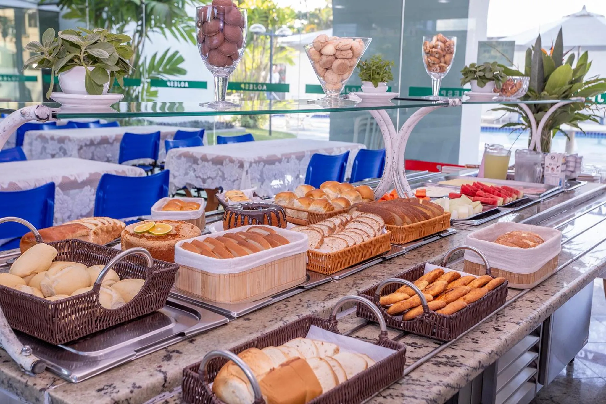 Breakfast in Hotel Aojesp