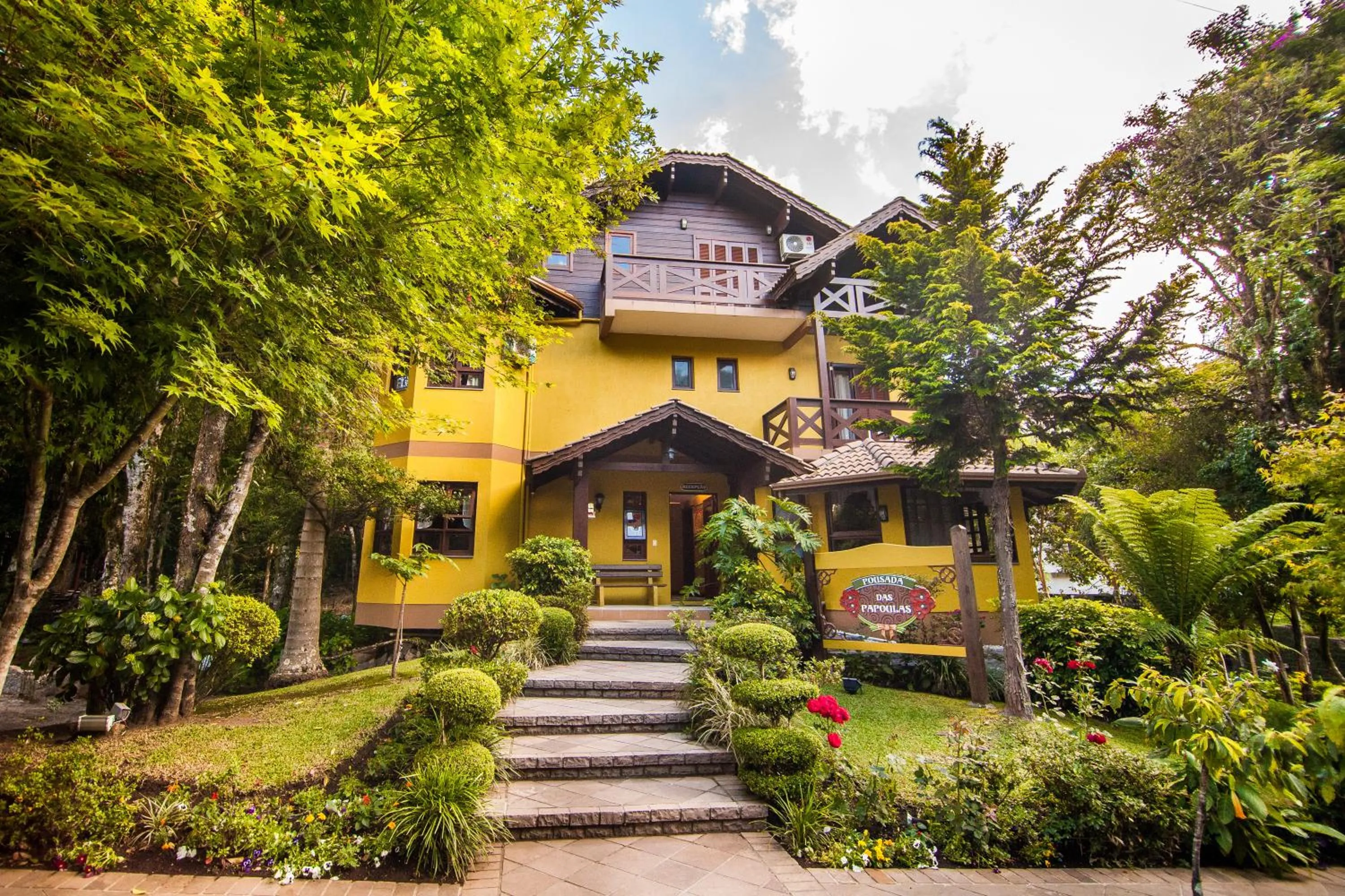 Property building in Pousada Das Papoulas