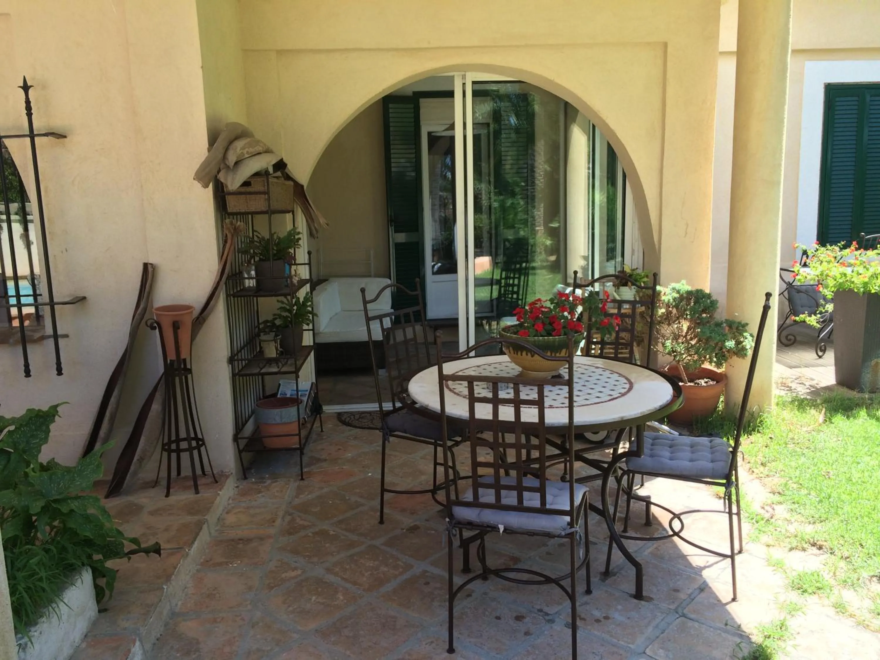 Facade/entrance in La Mandarinette