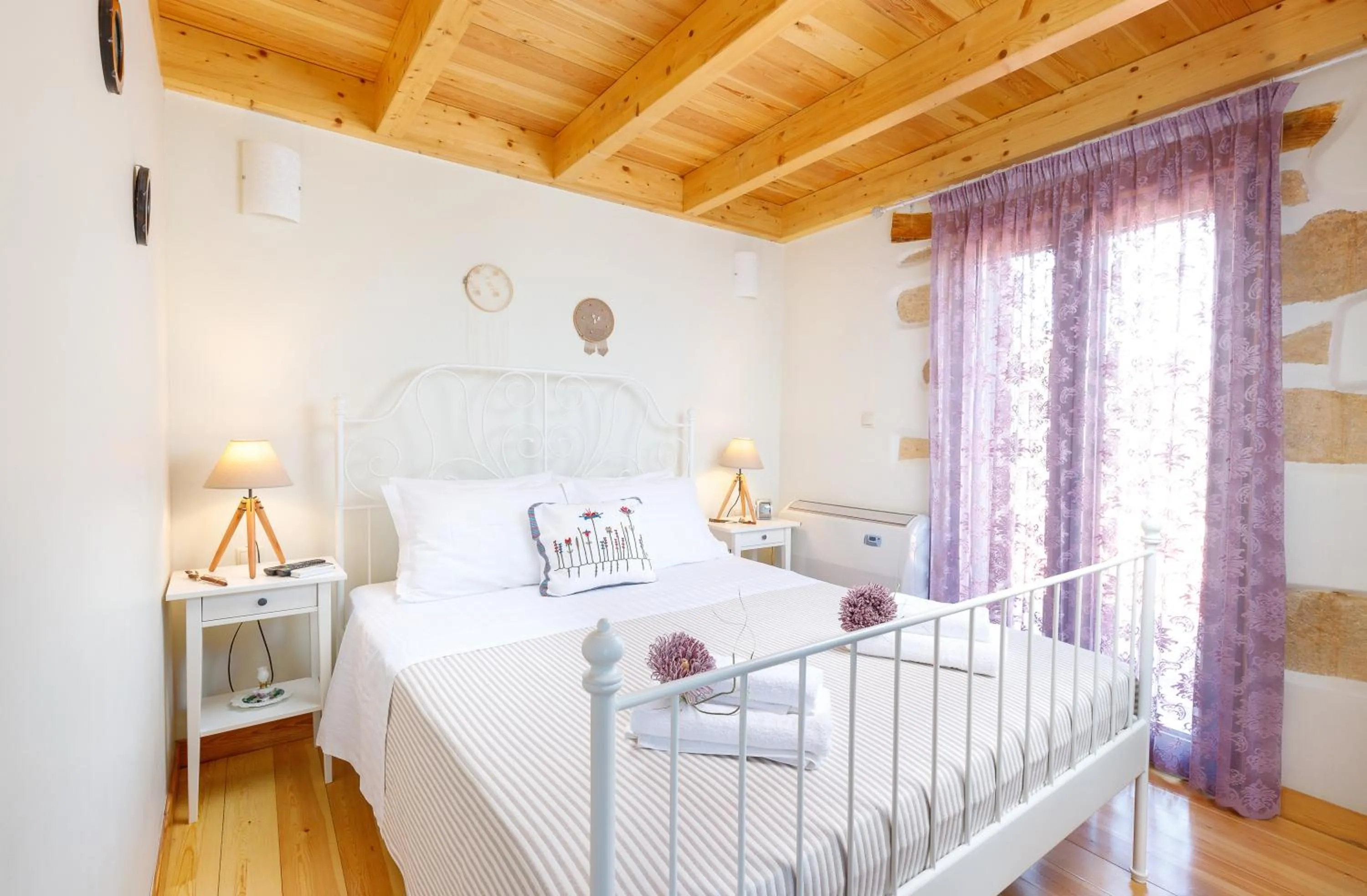 Bedroom, Bed in Villa Panareti