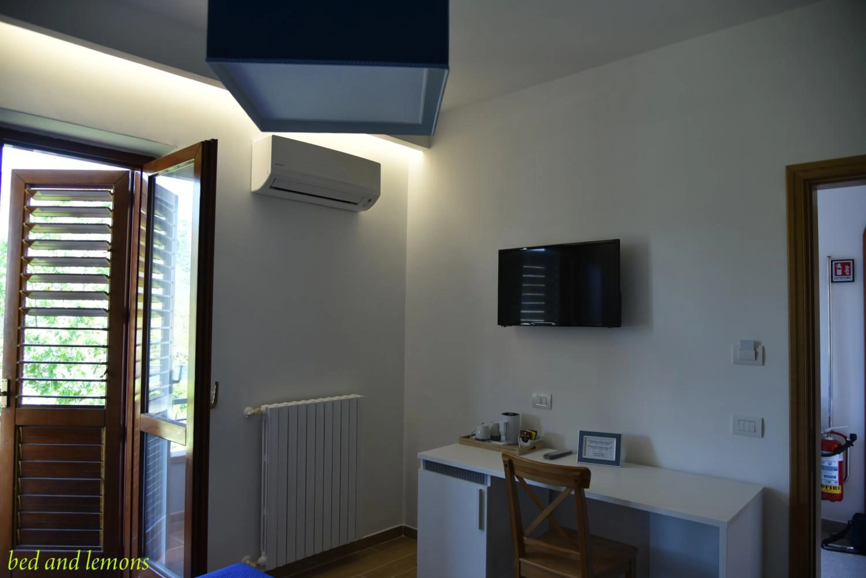 TV and multimedia in Bed and Lemons