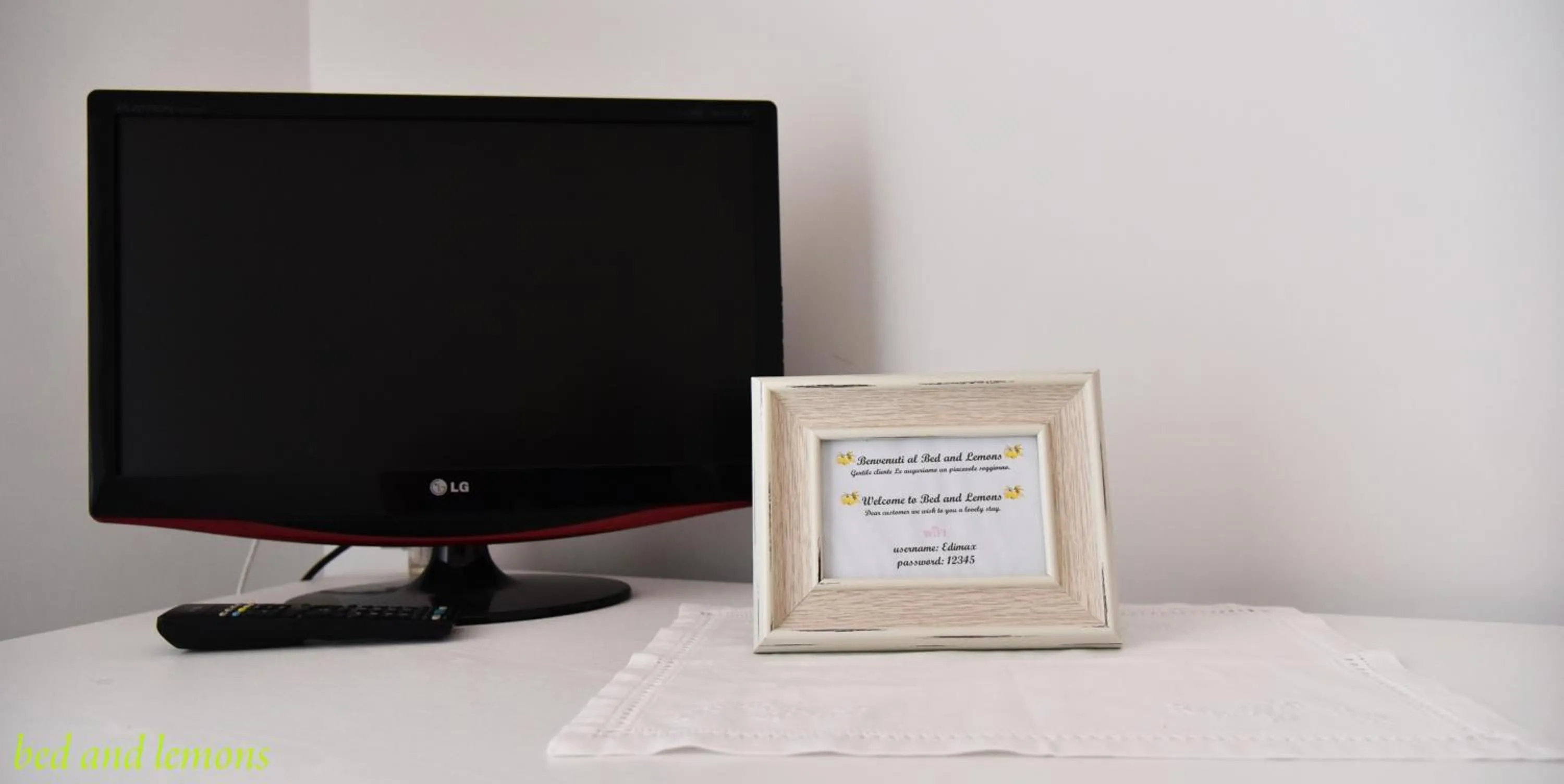 TV and multimedia in Bed and Lemons