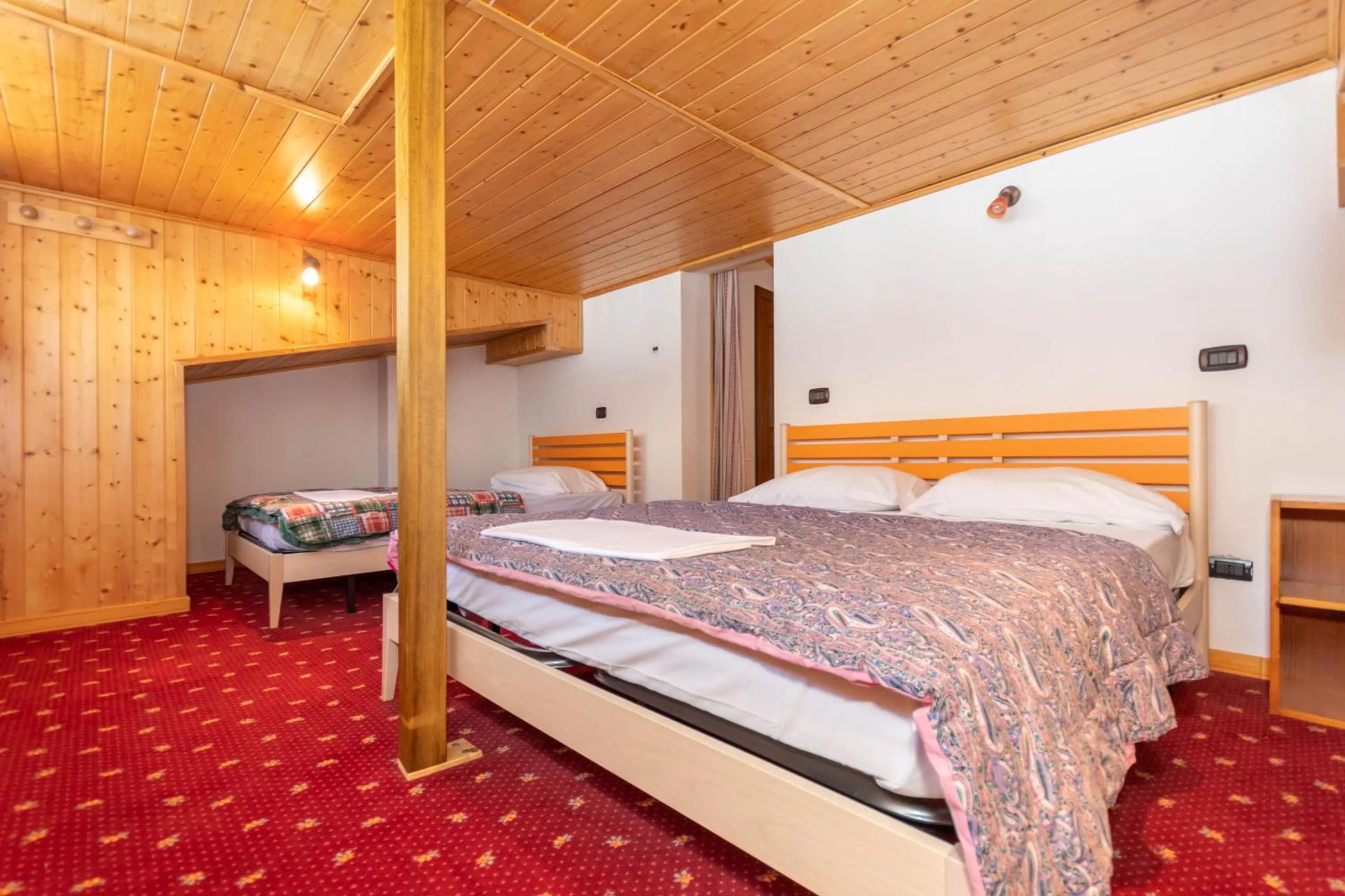 Bedroom, Bed in Villa Simona