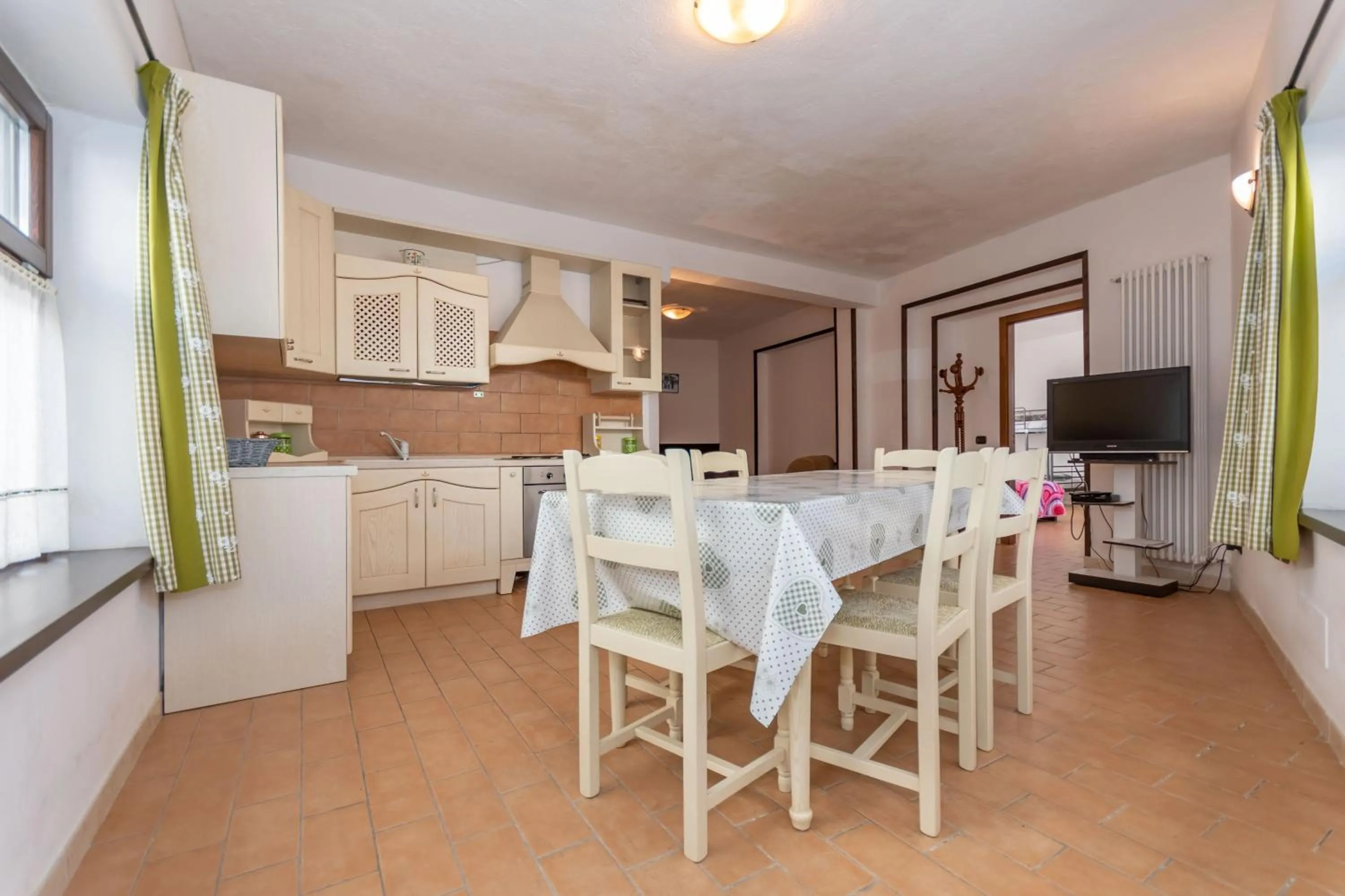 Kitchen or kitchenette in Villa Simona