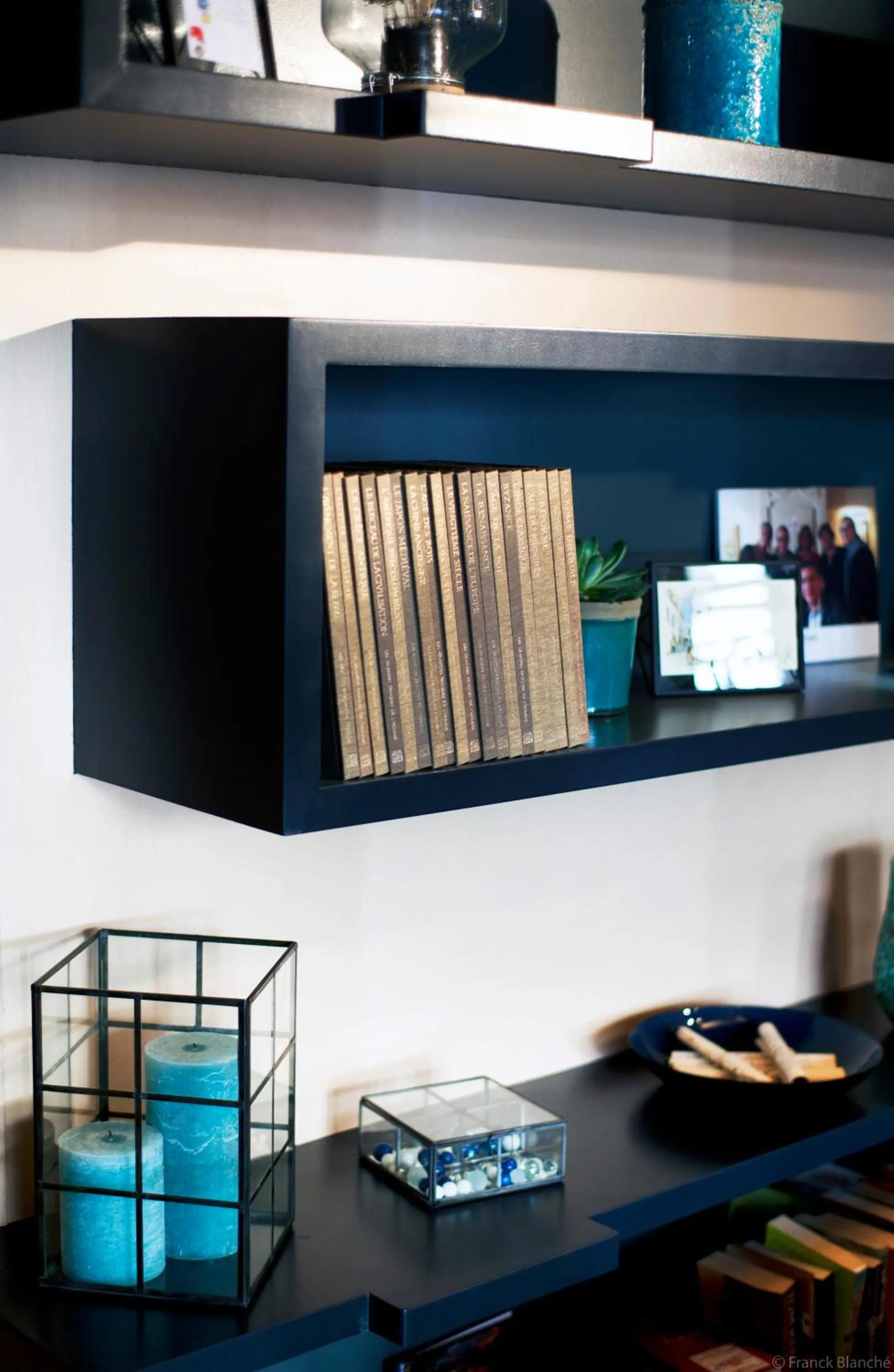 Library in Hôtel Sèvres Saint Germain