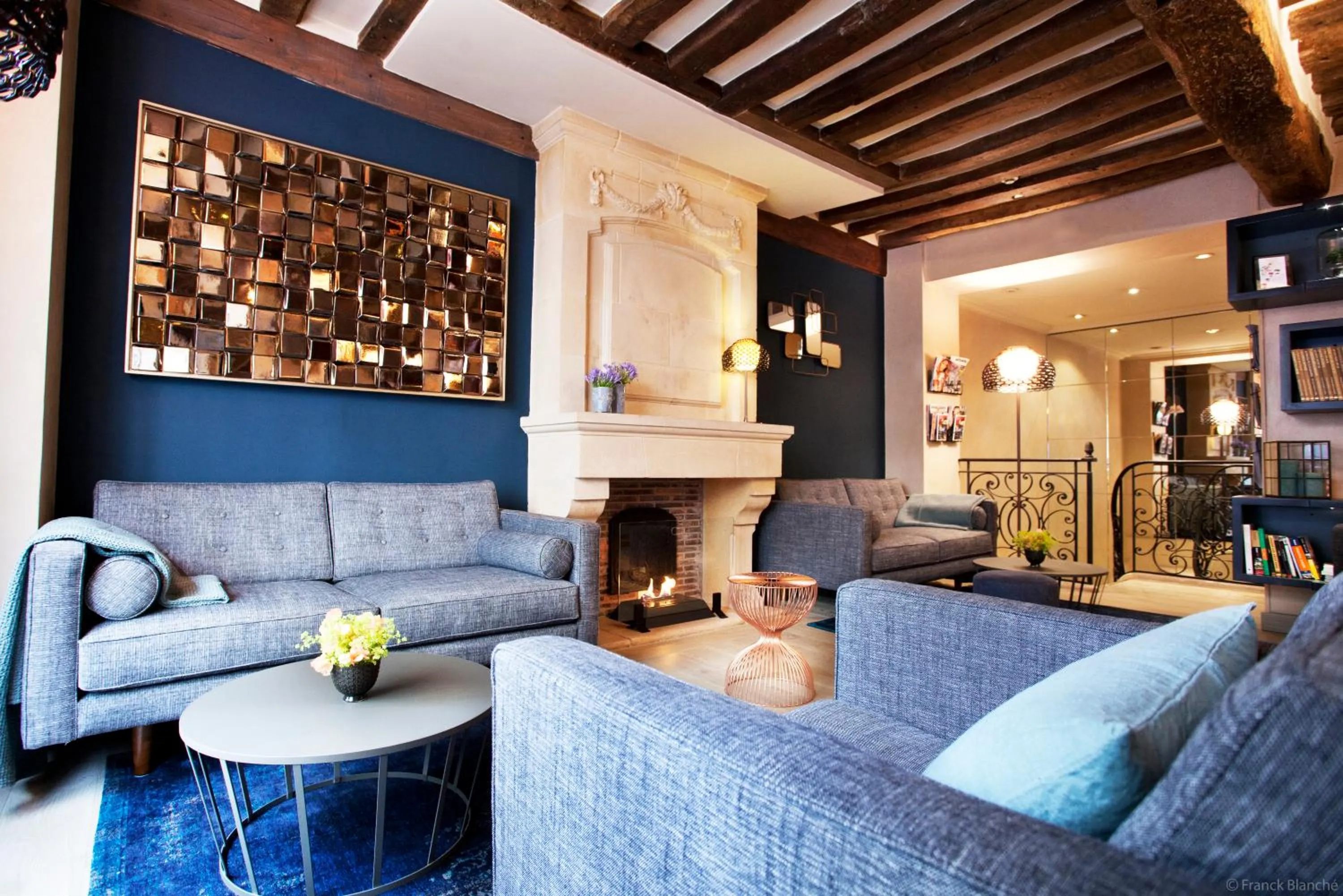 Lounge or bar in Hôtel Sèvres Saint Germain