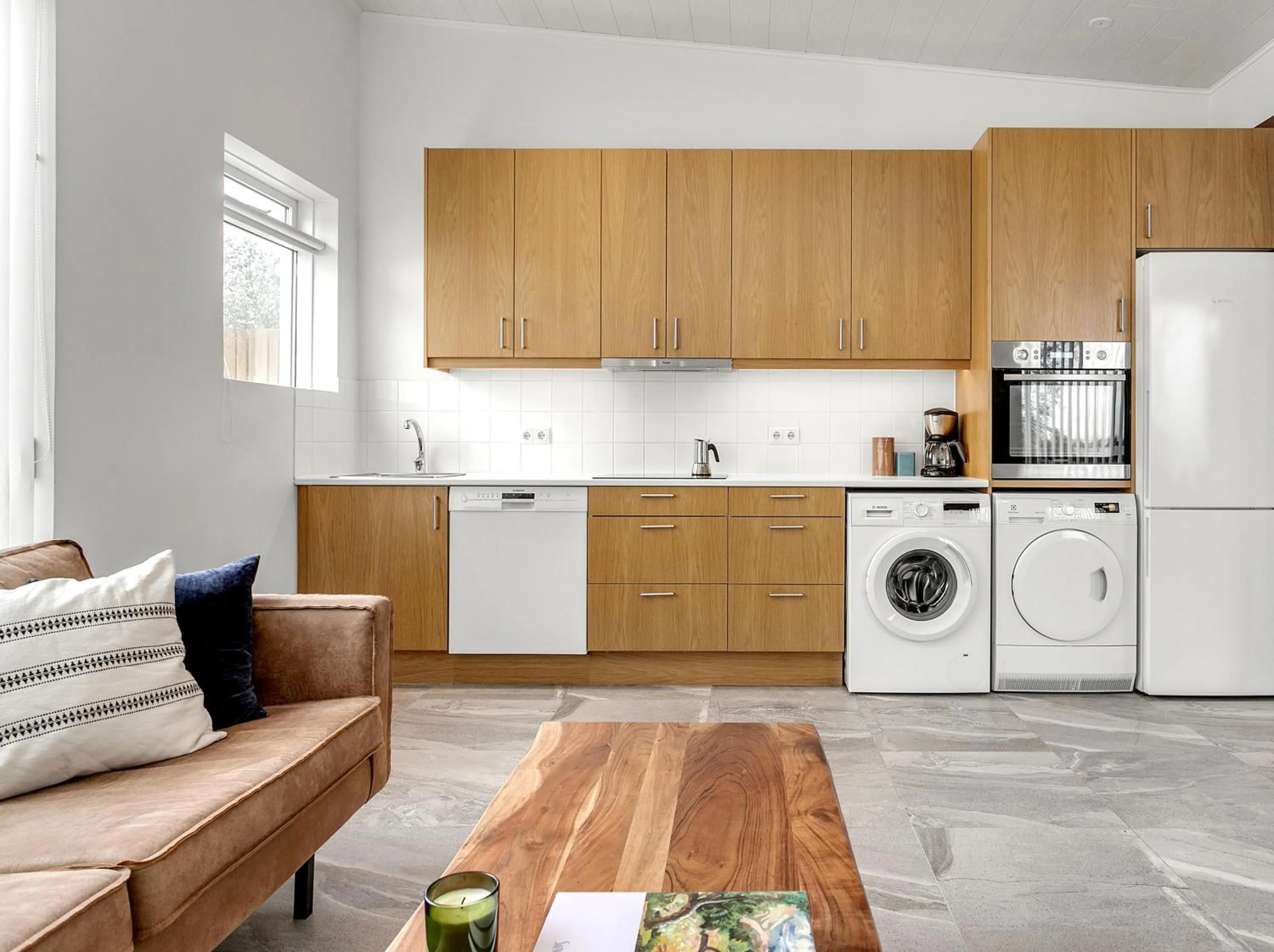 Coffee/tea facilities in Nes Residence