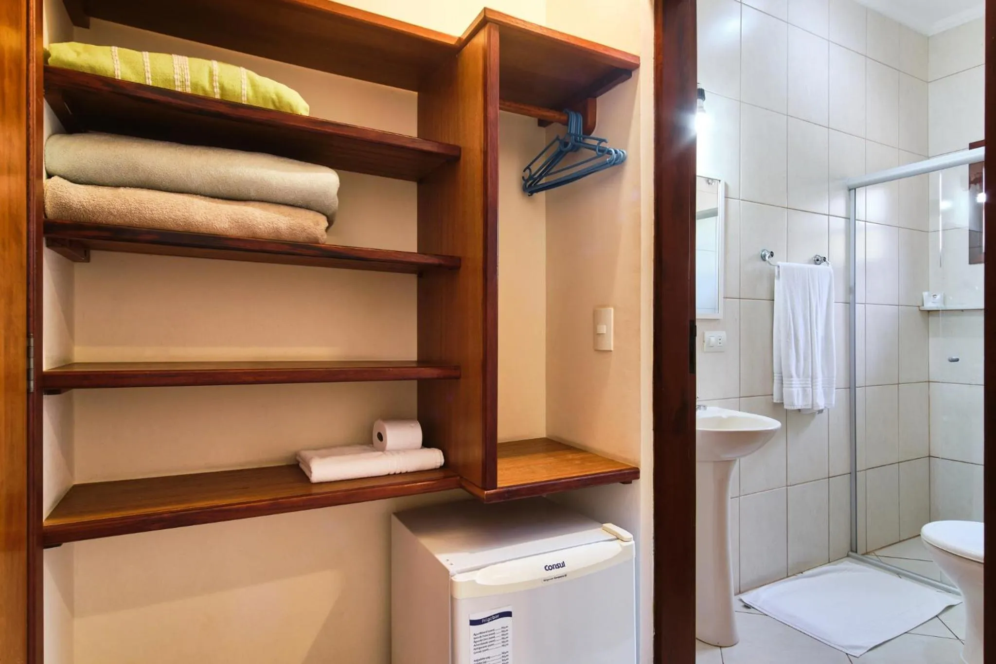 Shower in Pousada Recanto Montecarlo