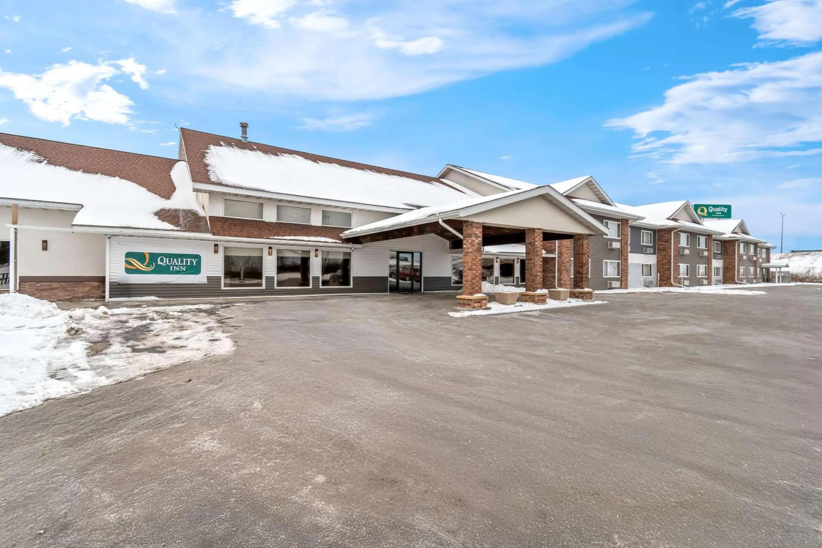 Property building in Quality Inn Superior - Duluth