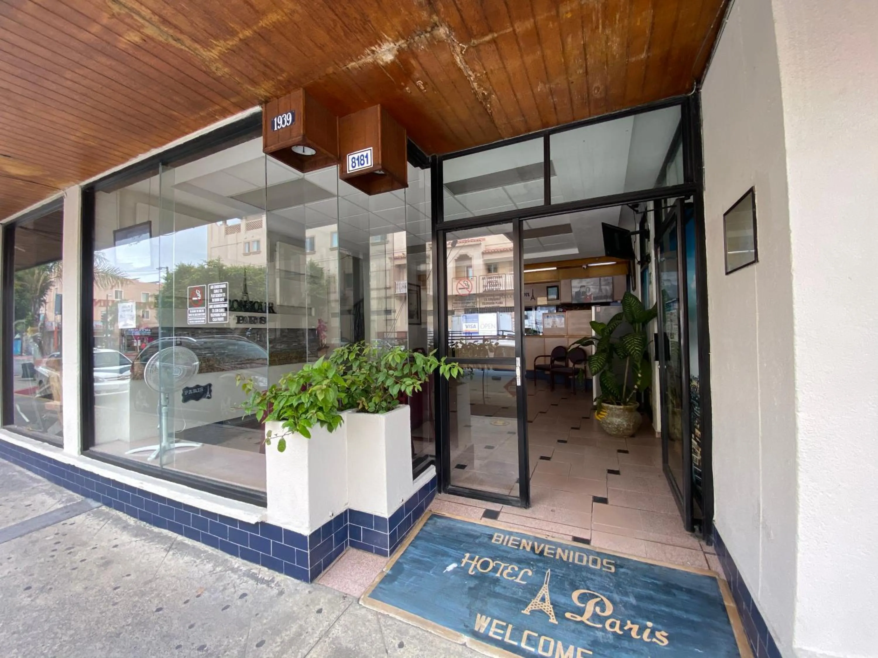 Property building in Hotel Paris