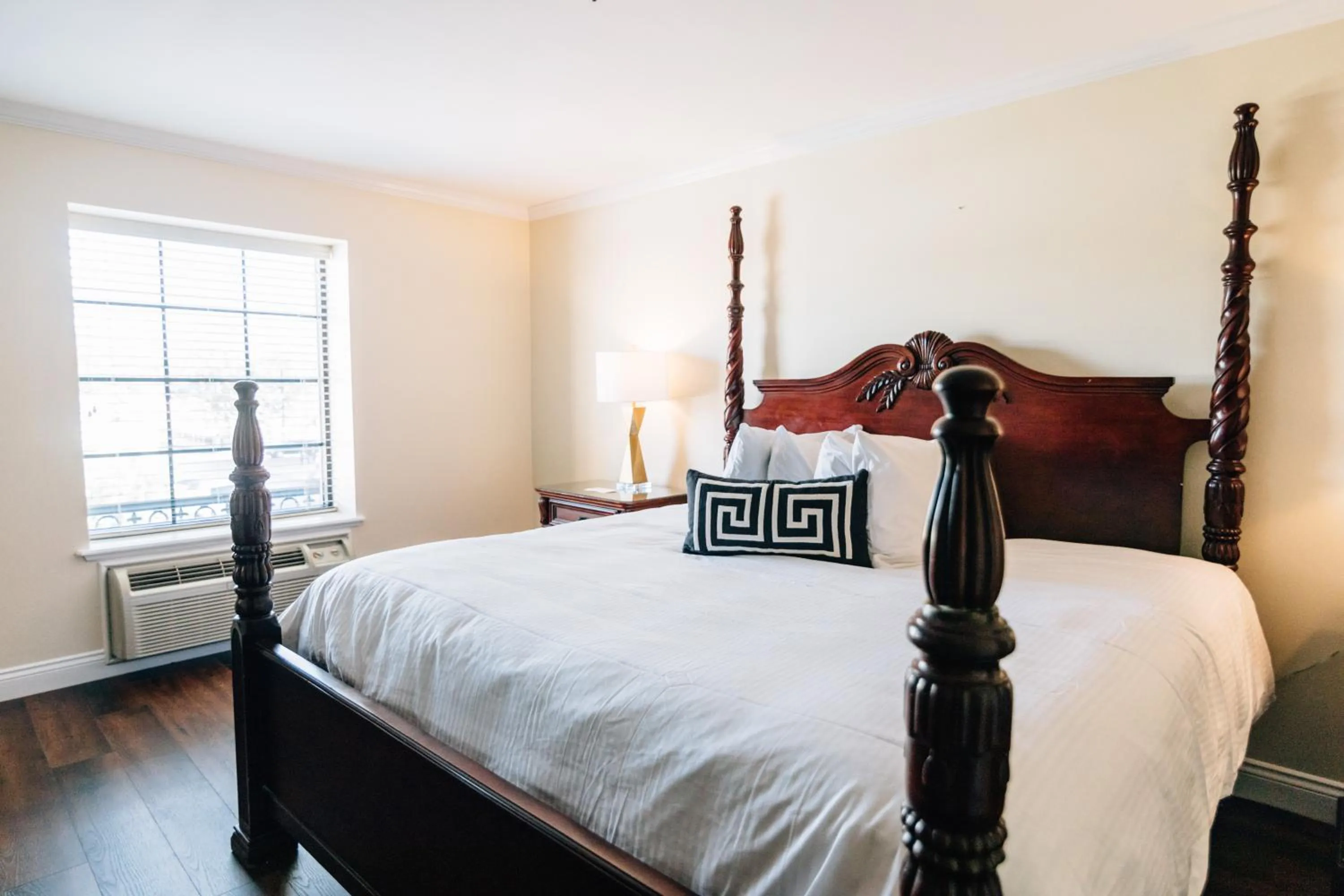 Bed in Church Street Inn