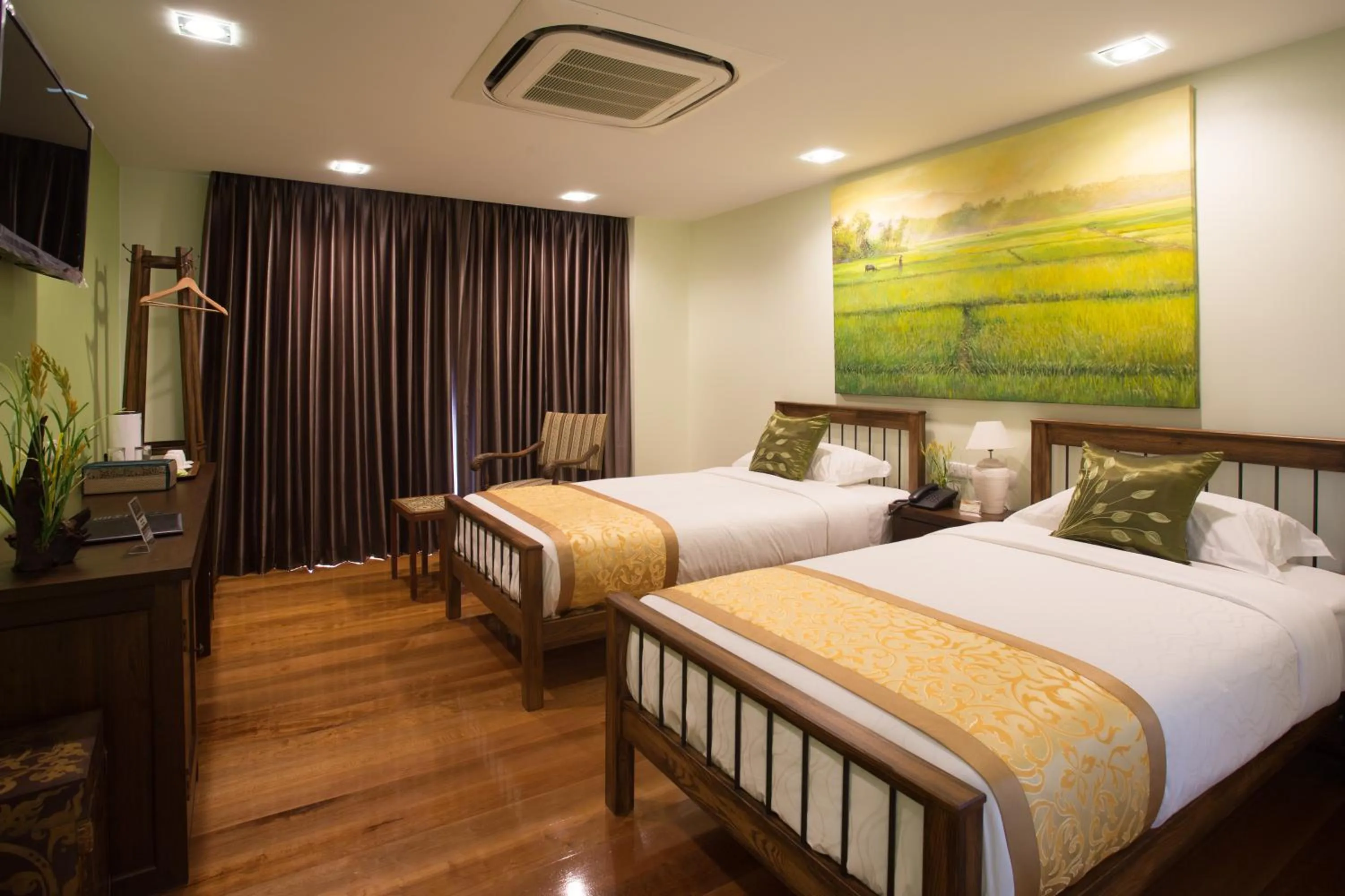 Decorative detail, Bed in Nine Design Place