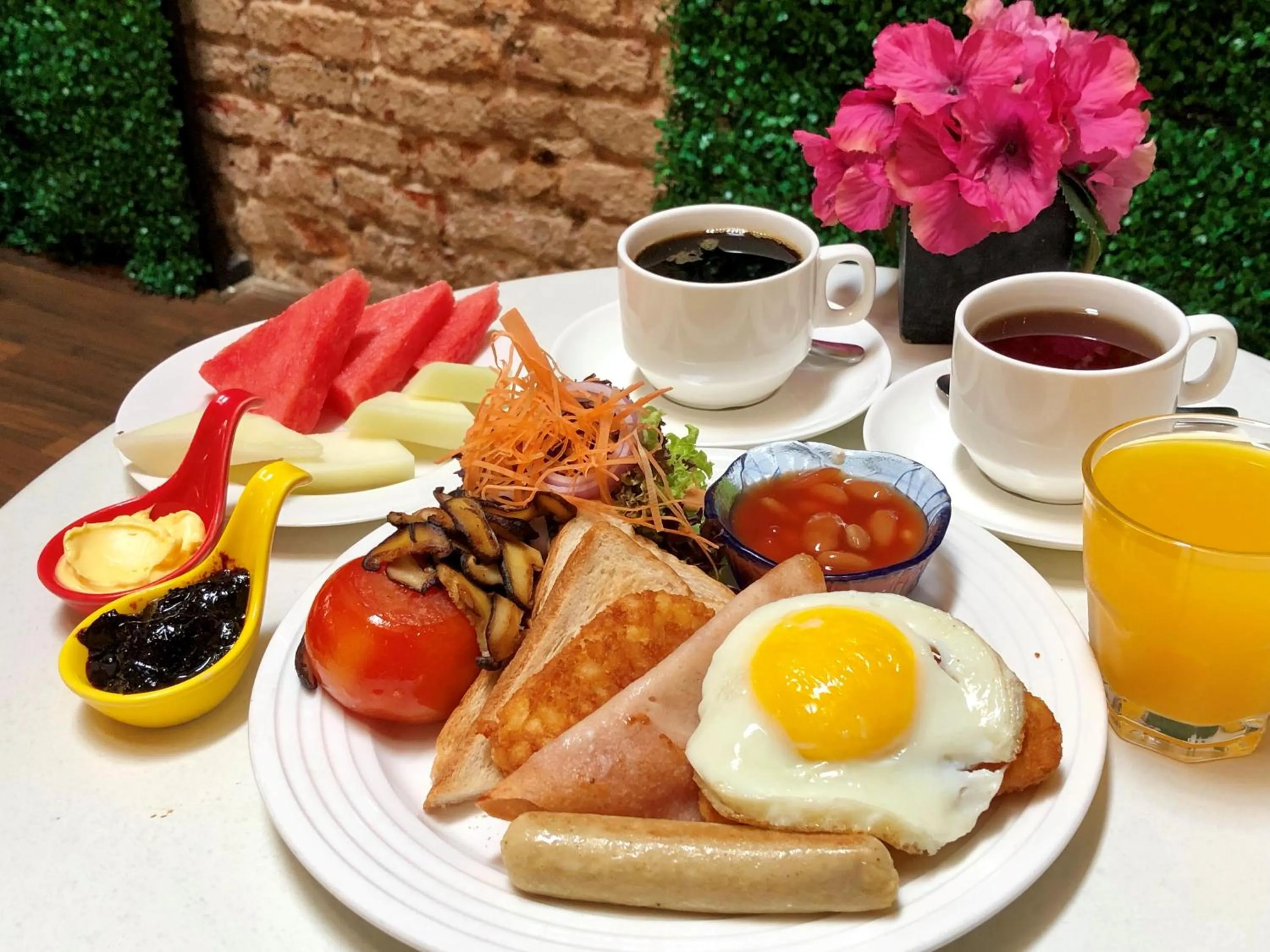 American breakfast in Kimberley Hotel Georgetown