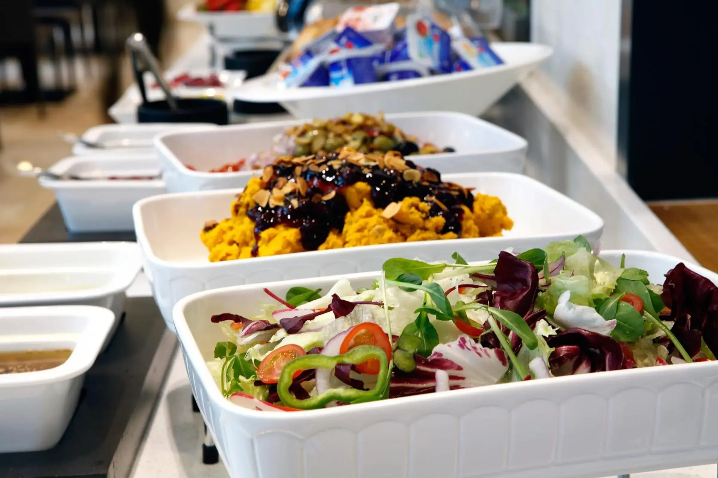 Restaurant/places to eat in ON City Hotel Restaurant/places to eat in ON City Hotel