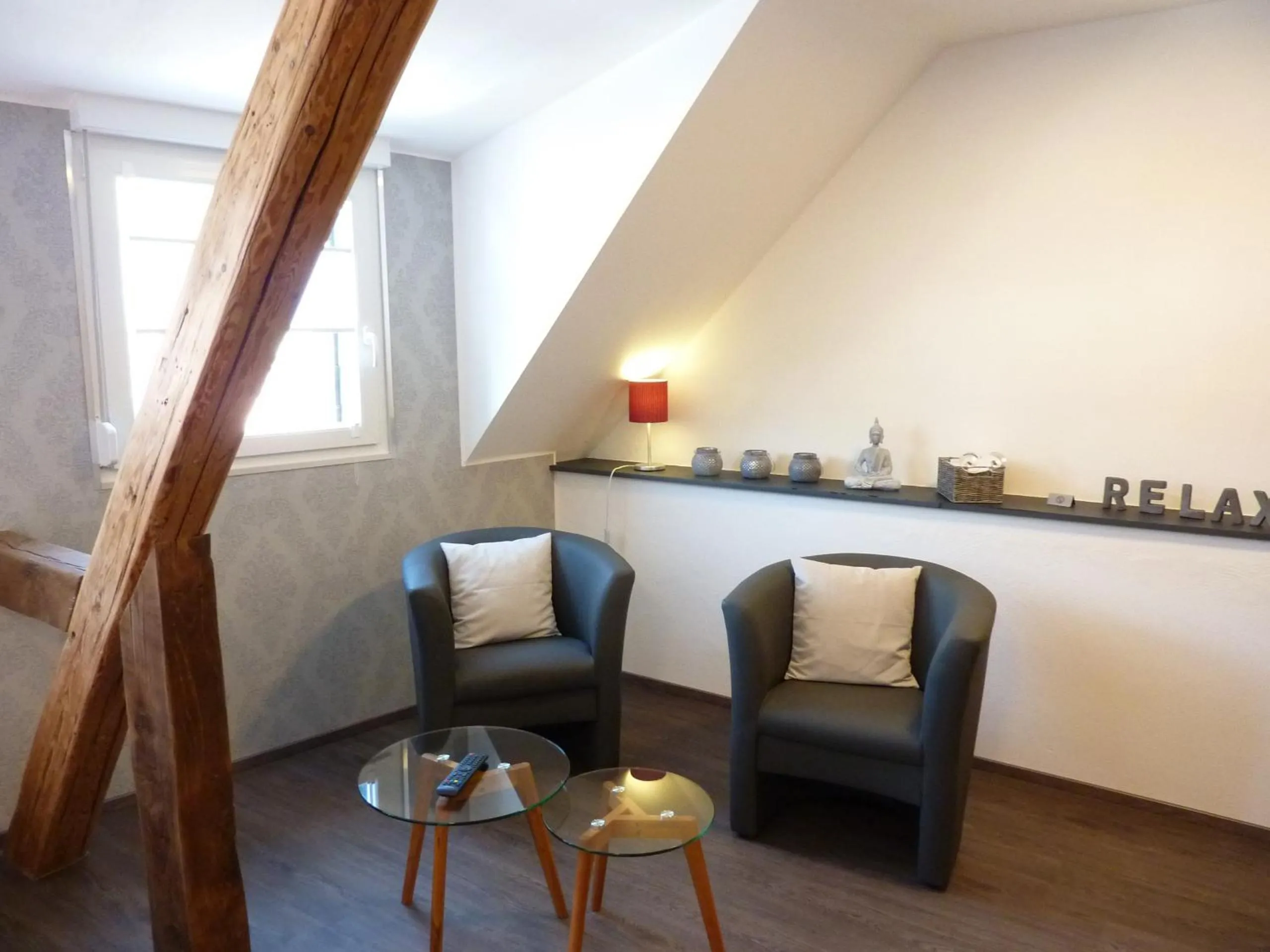 Photo of the whole room in Der Weinladen