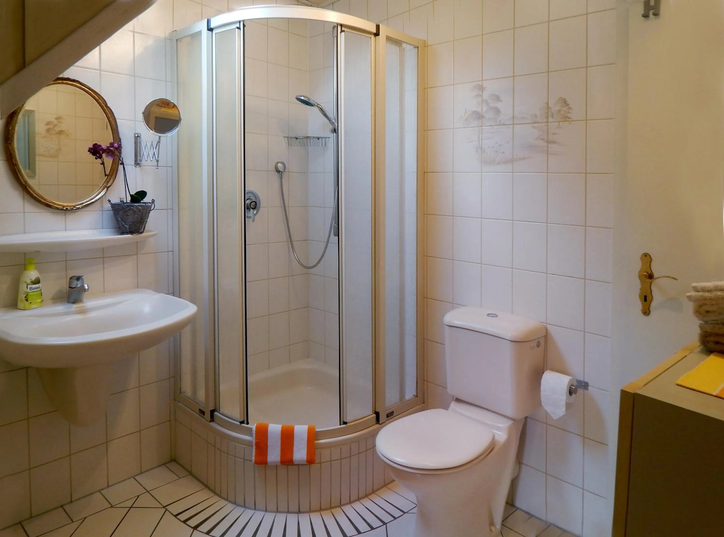 Bathroom in Der Weinladen