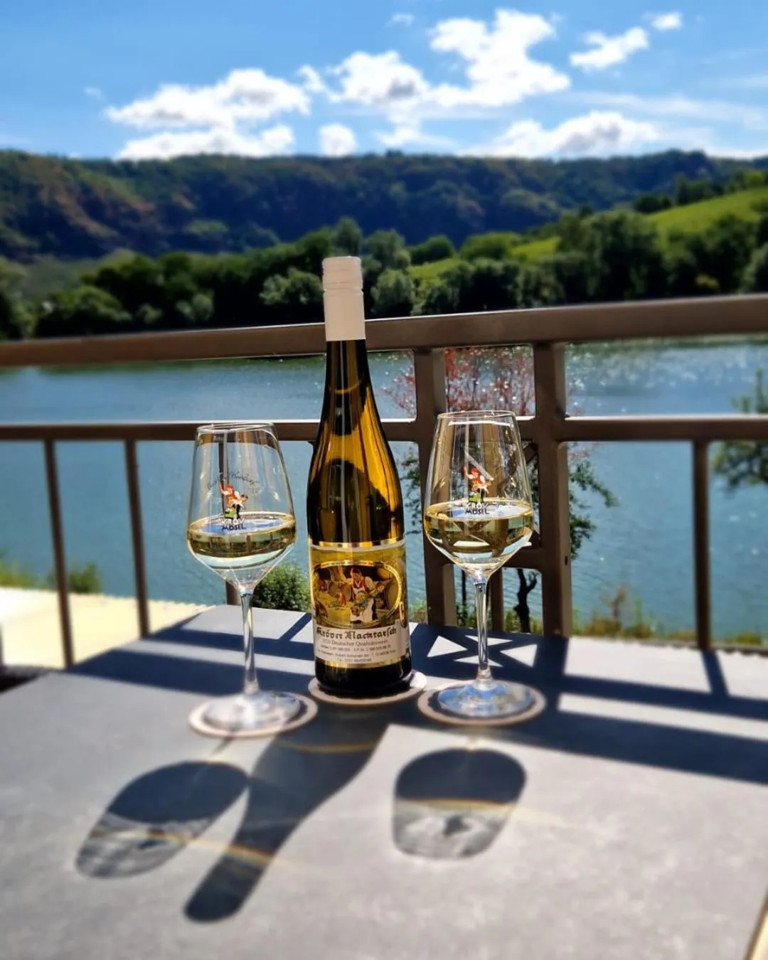 Natural landscape in Der Weinladen