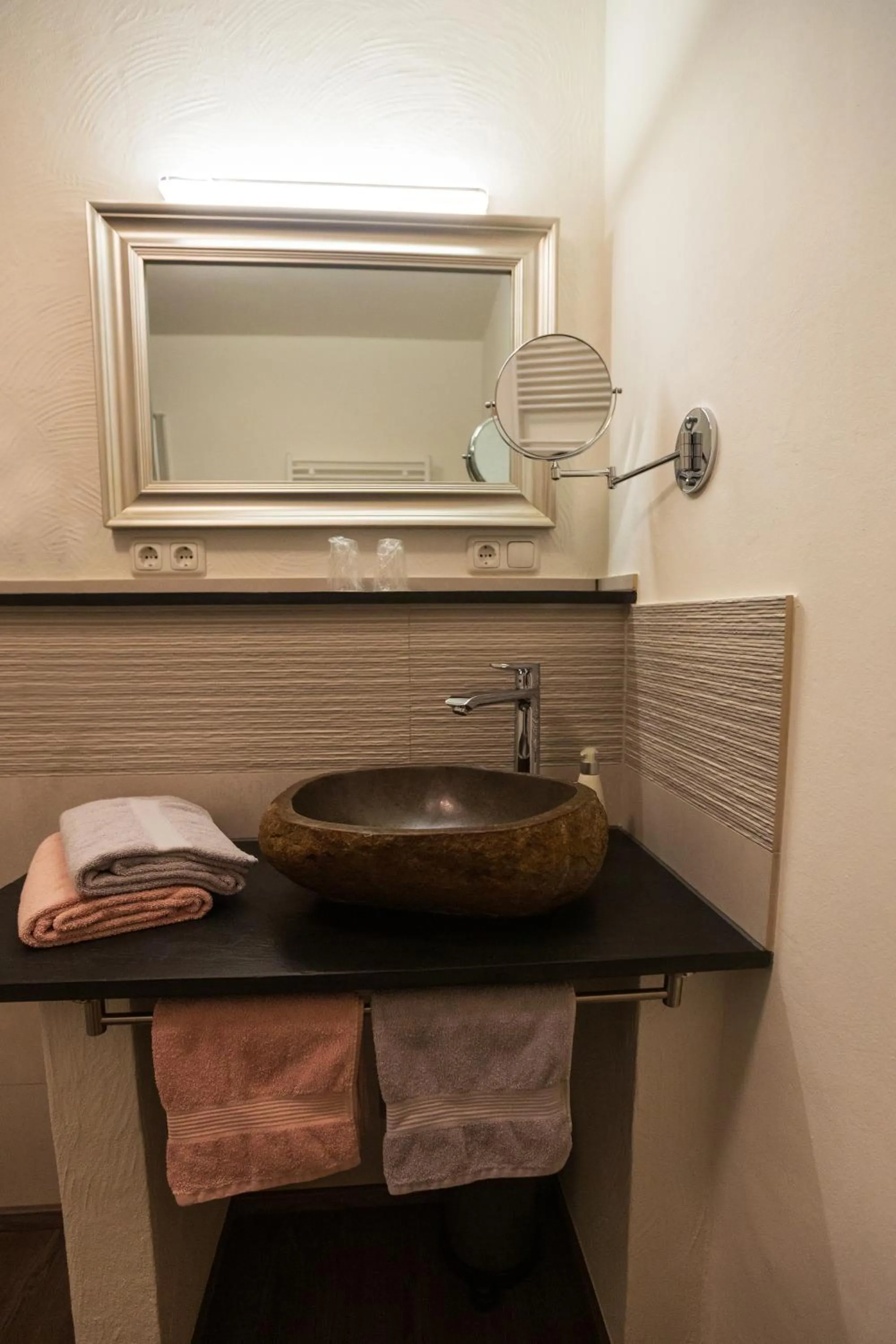 Bathroom in Der Weinladen