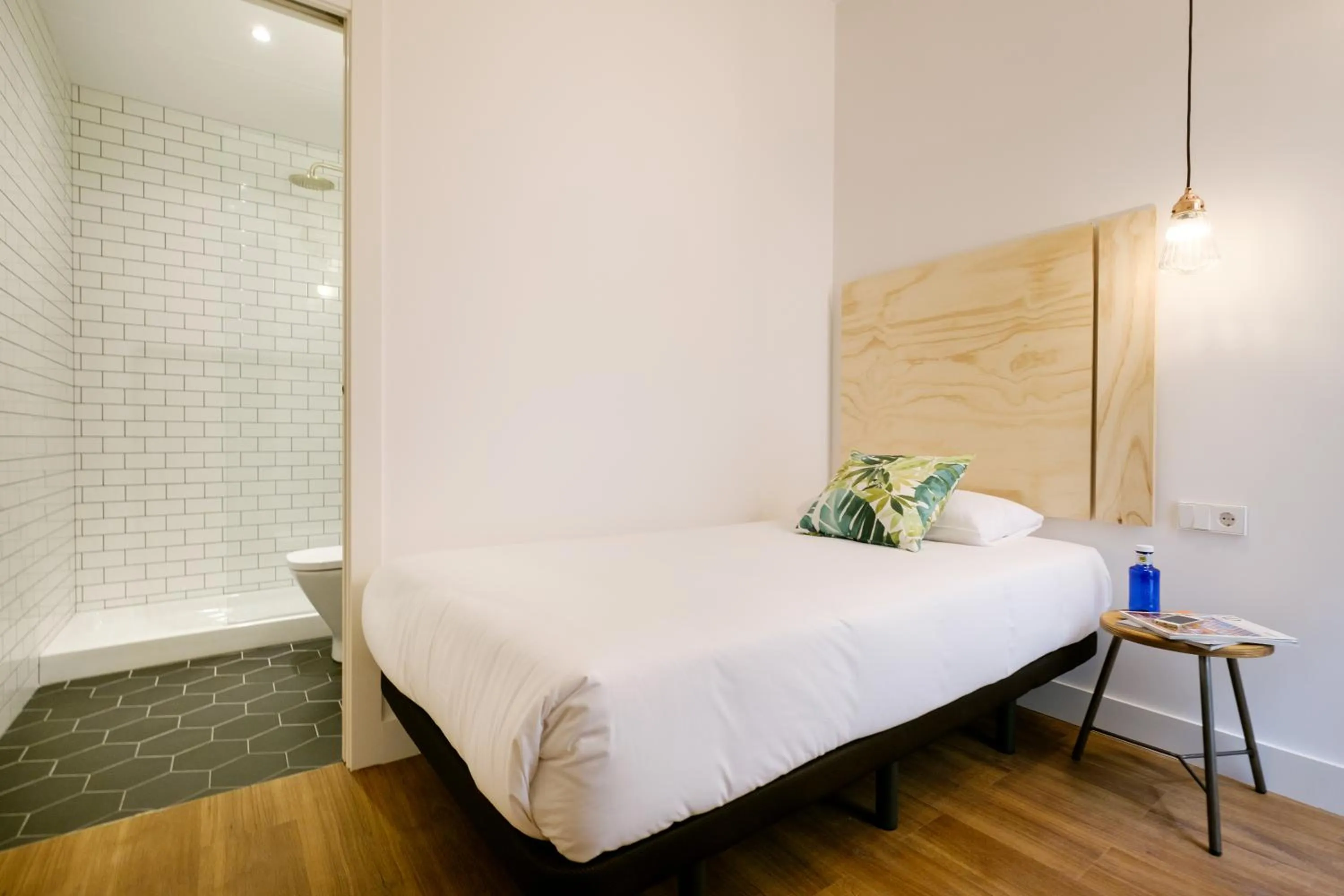 Photo of the whole room, Bed in Magatzem 128