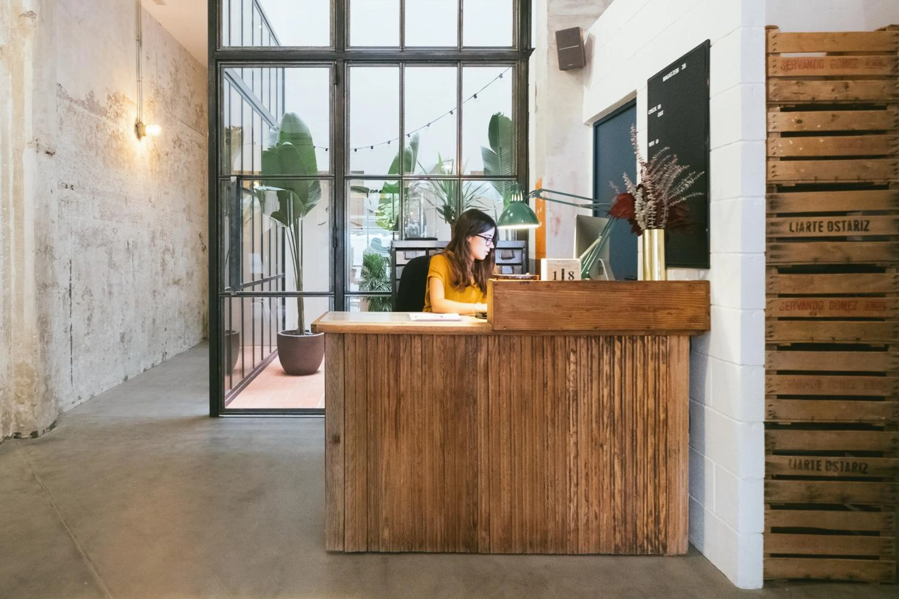 Lobby or reception in Magatzem 128