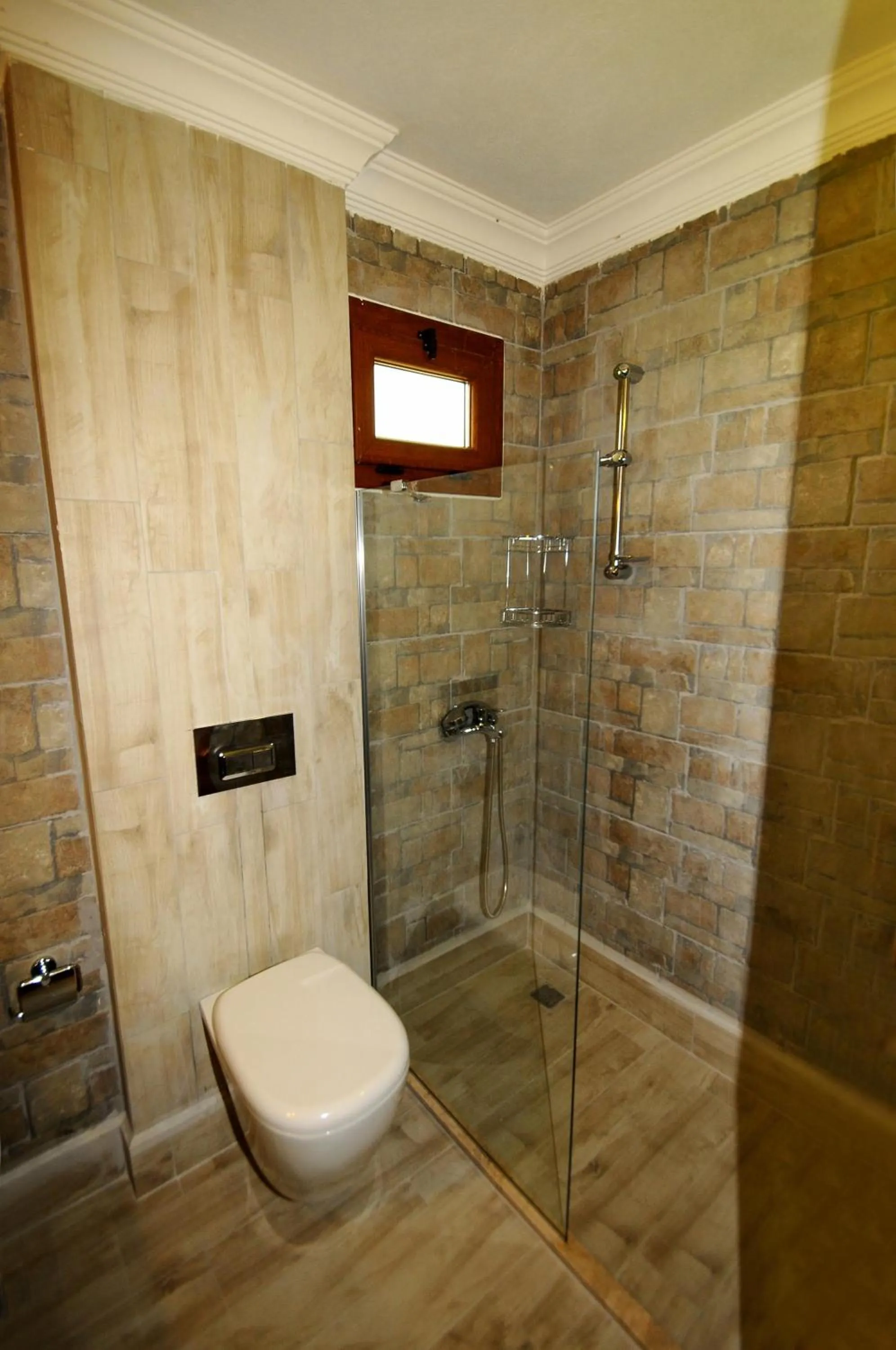 Shower in Pyramid Boutique Hotel