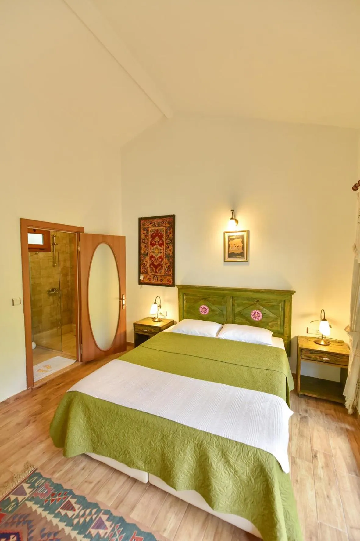 Photo of the whole room, Bed in Pyramid Boutique Hotel