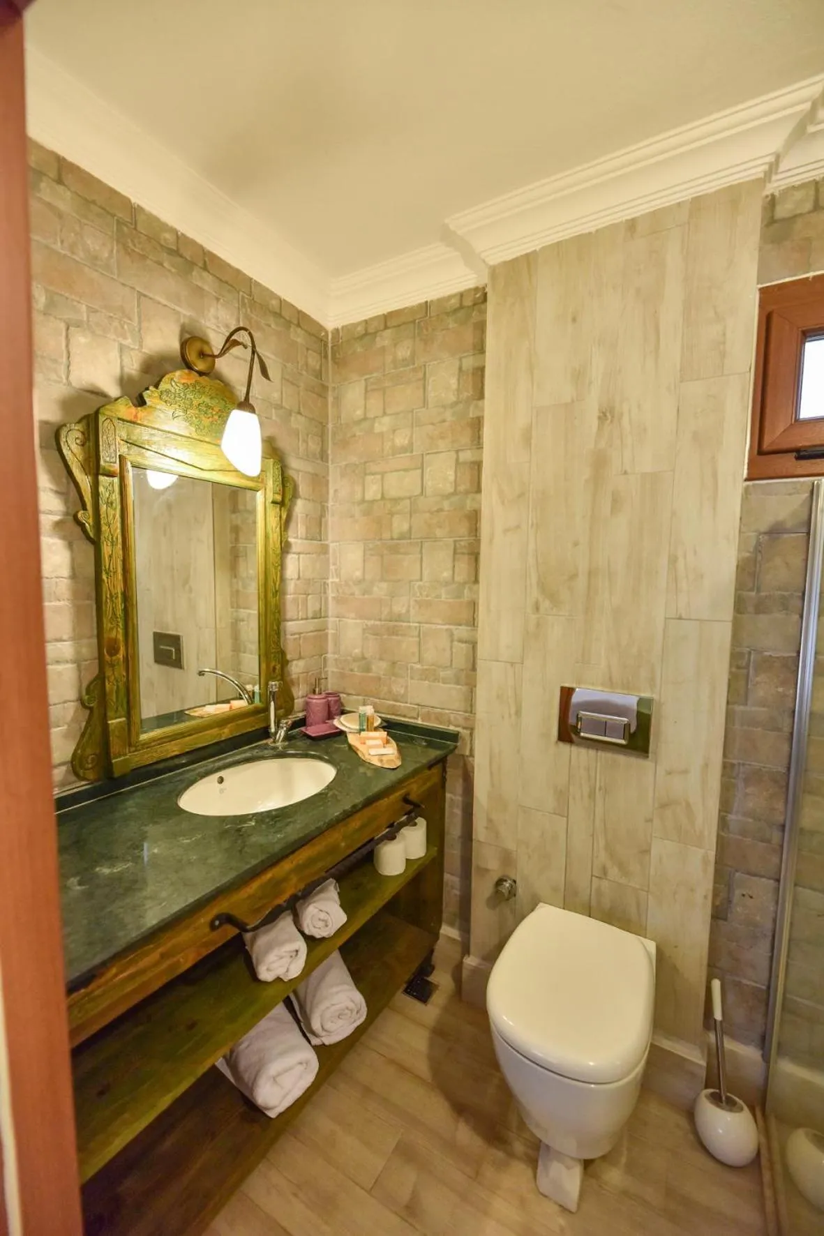 Toilet in Pyramid Boutique Hotel