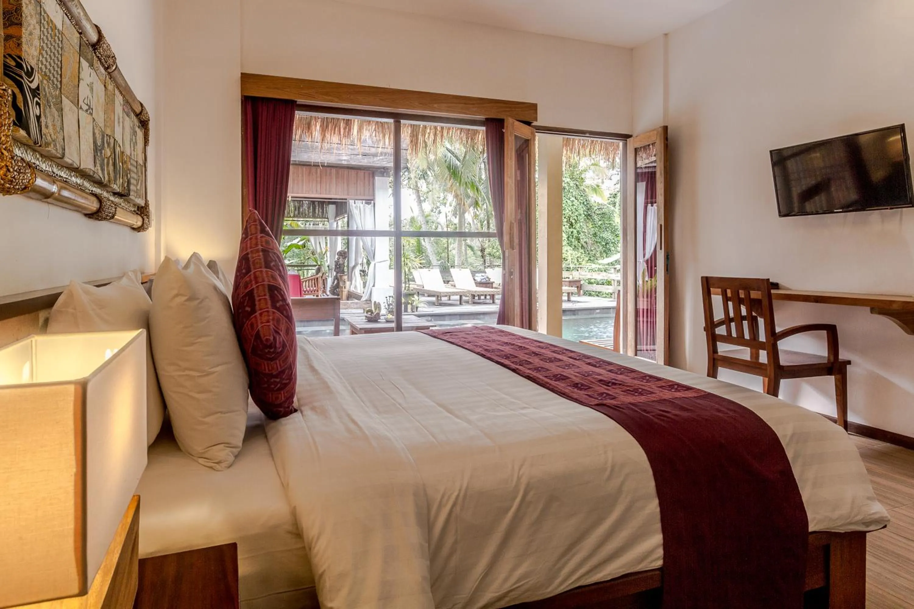 Balcony/Terrace, Bed in Alam Sembuwuk Ubud