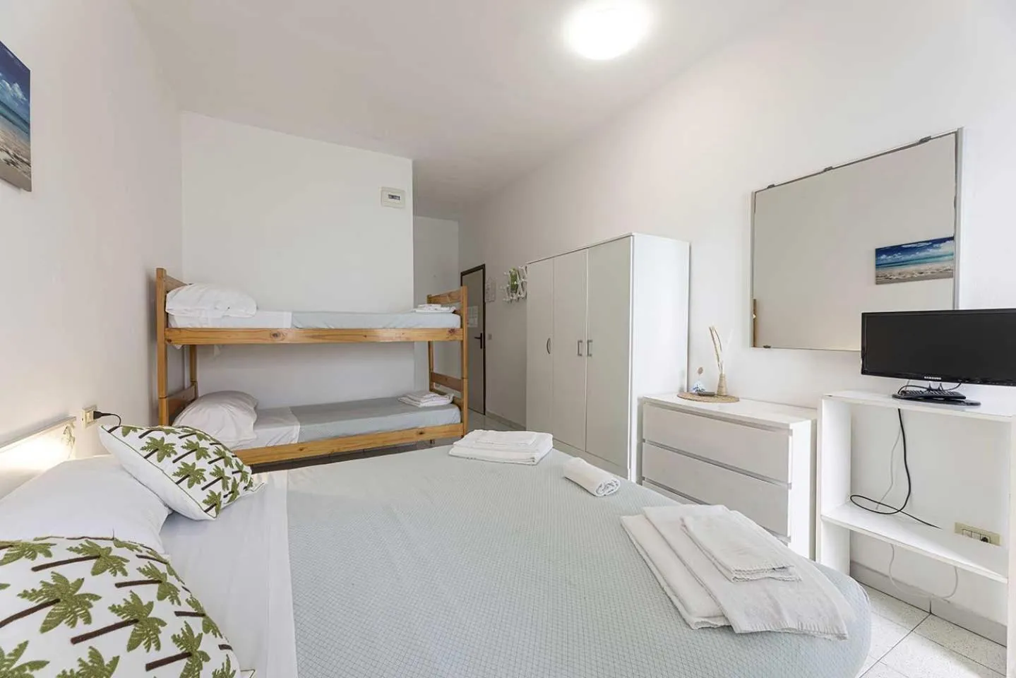 Bed in Hotel Le Ghiaie