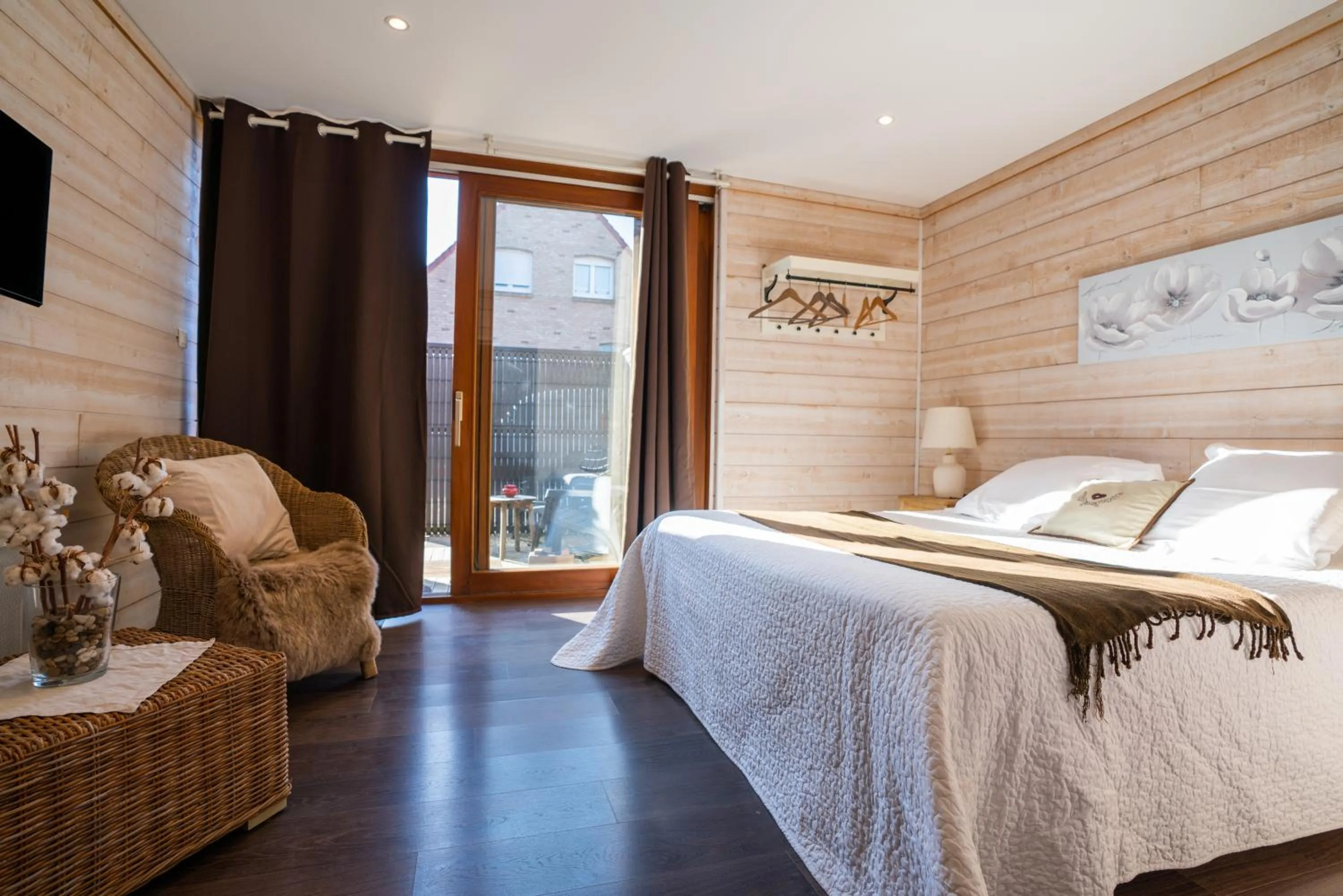 Bed in Chambres Du Marais