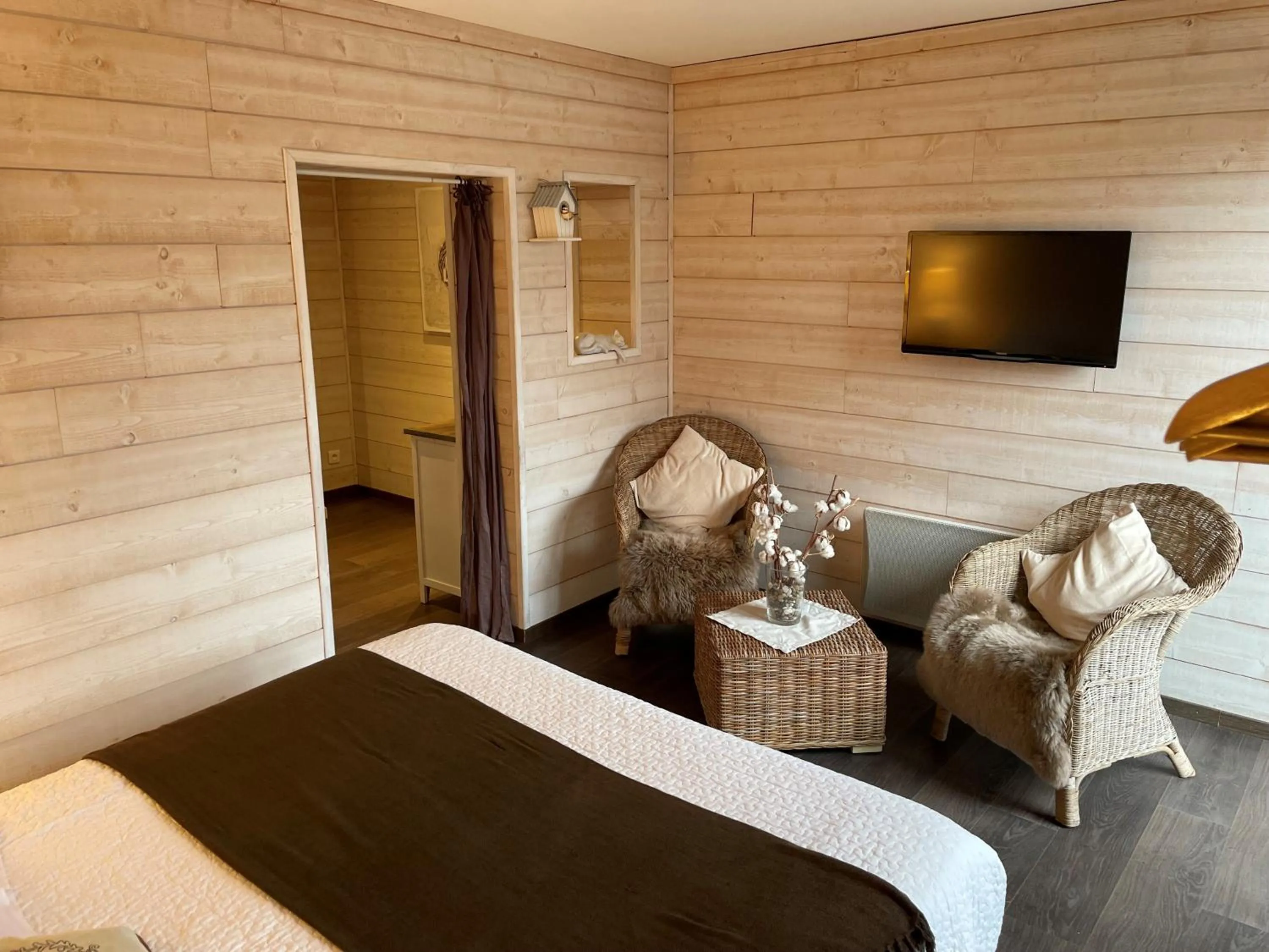 Bed in Chambres Du Marais