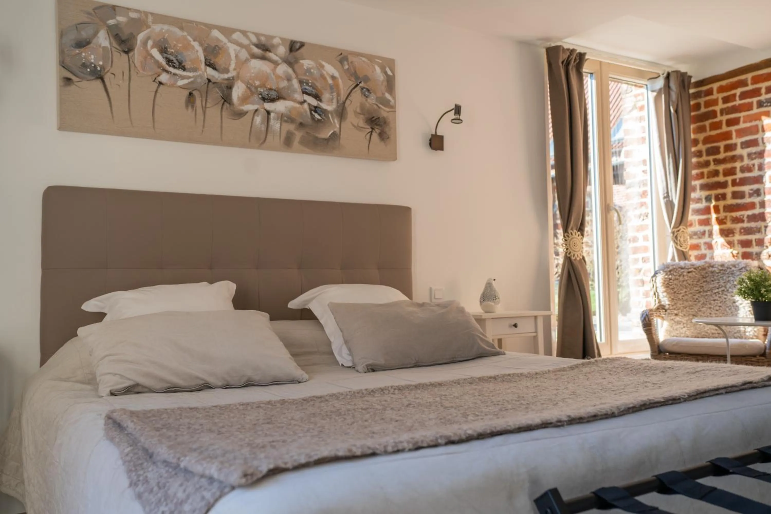 Bed in Chambres Du Marais