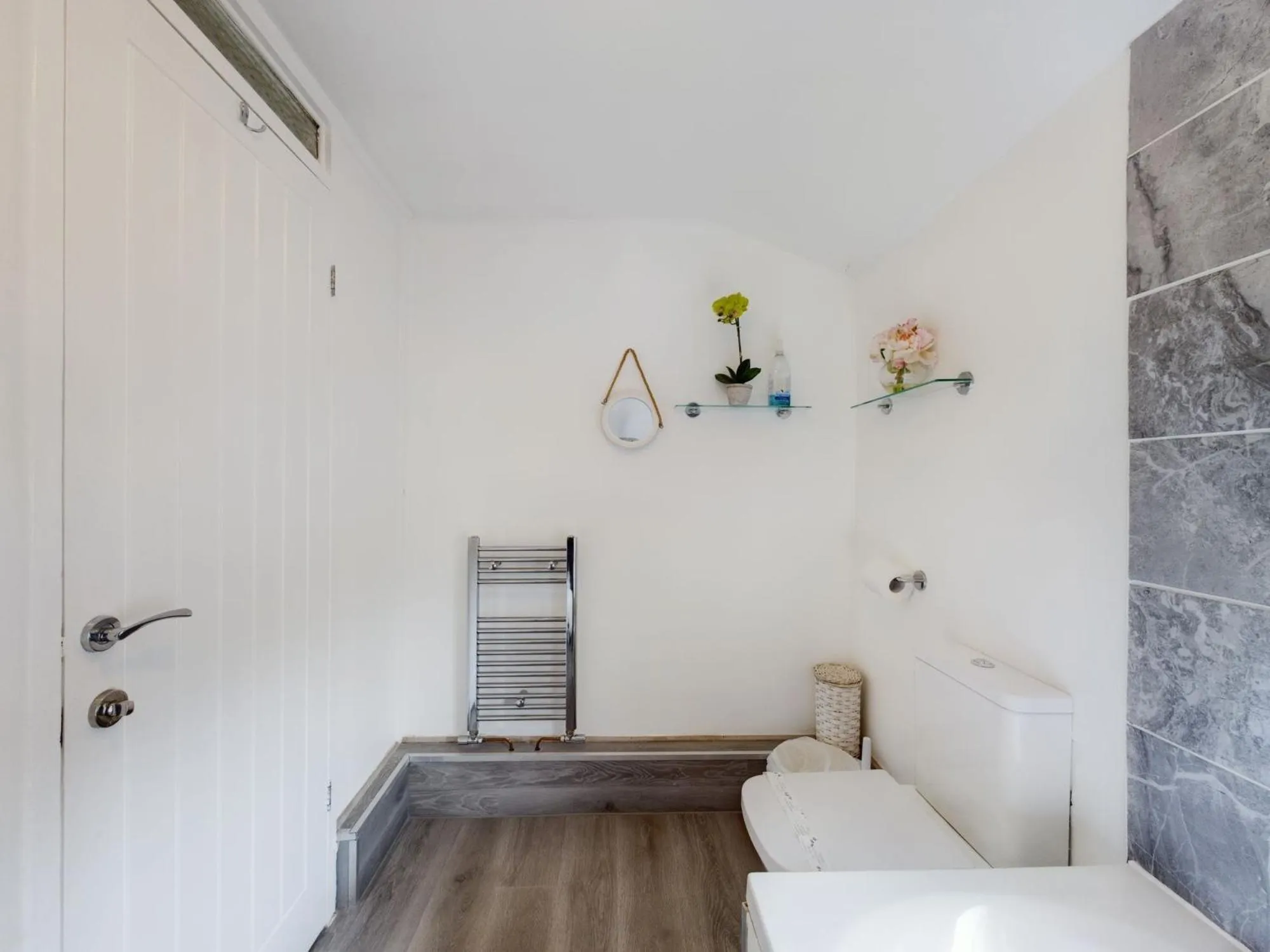 Bathroom, Bed in Rondeva