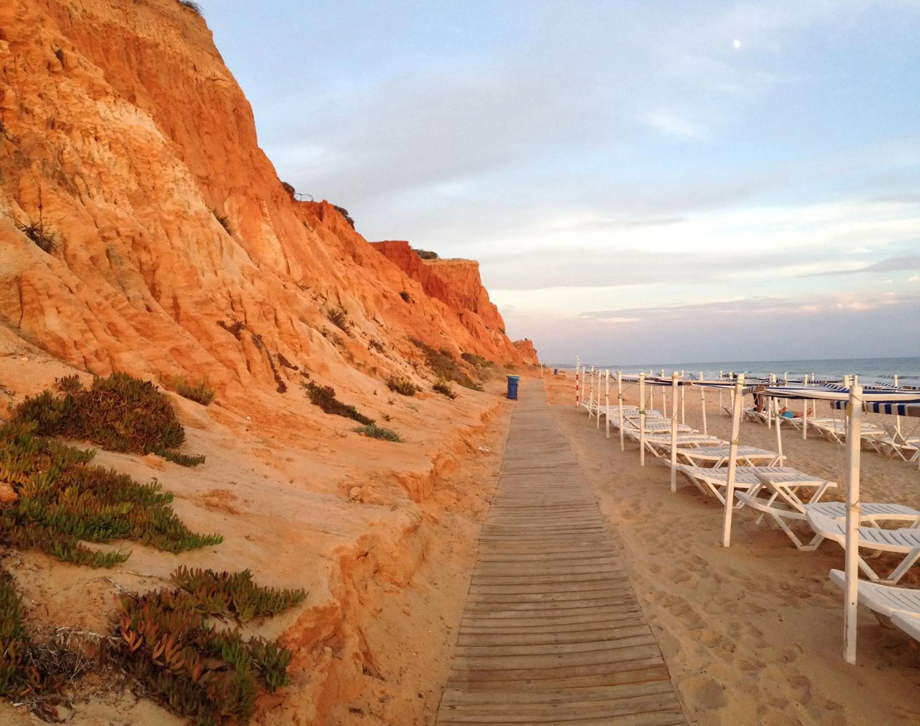 Beach in Albufeira Falesia Beach Apartment
